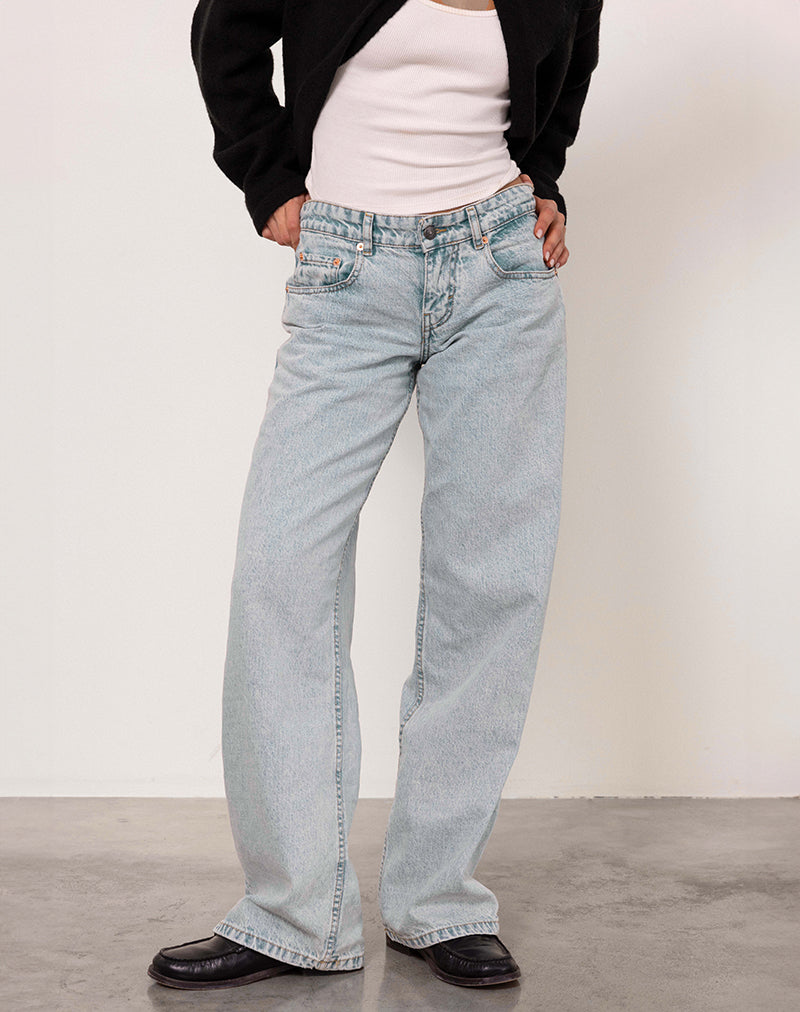 Immagine dei jeans paralleli a vita bassa con lavaggio blu chiaro anni '80