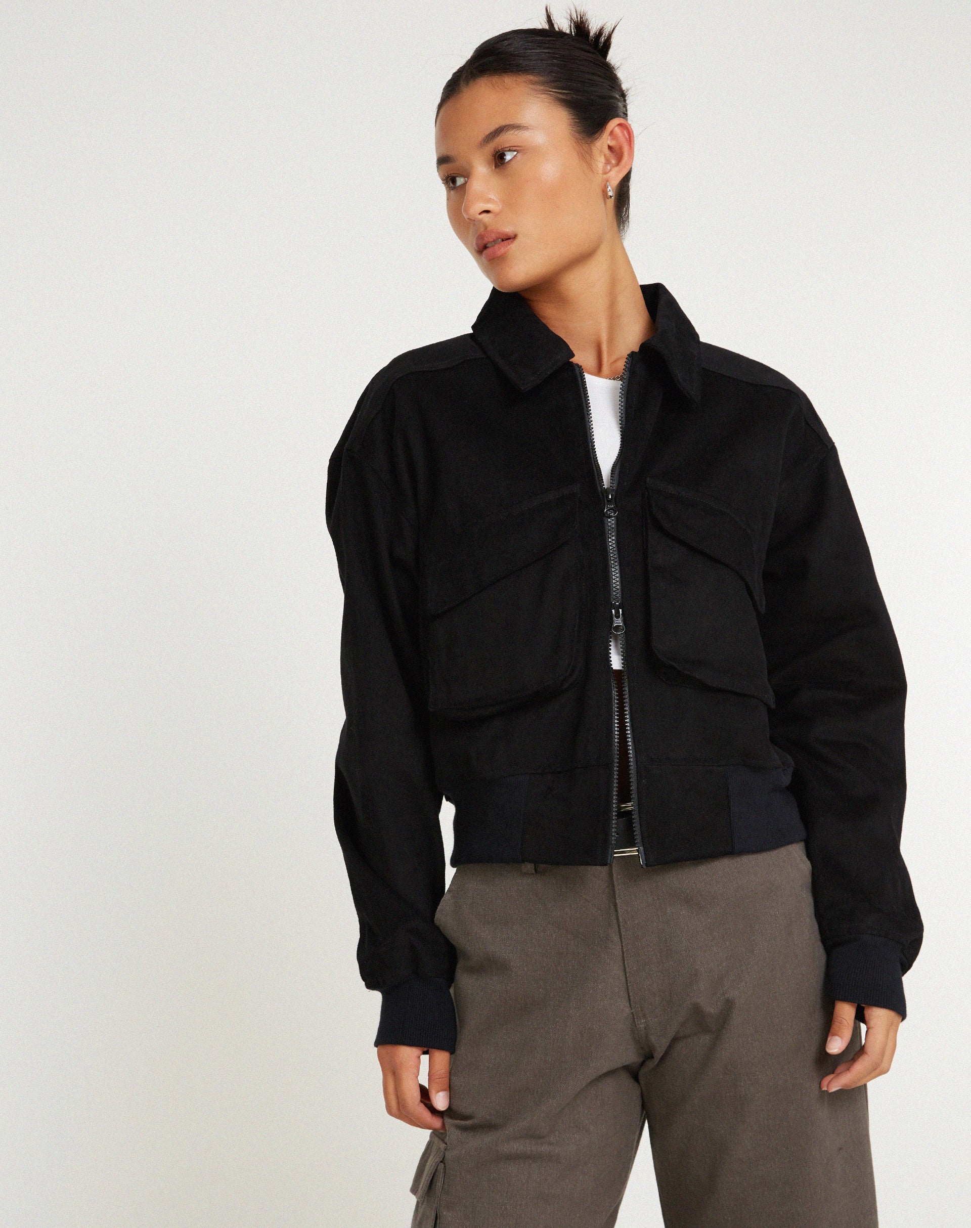 immagine della giacca MA2 in twill scamosciato nero