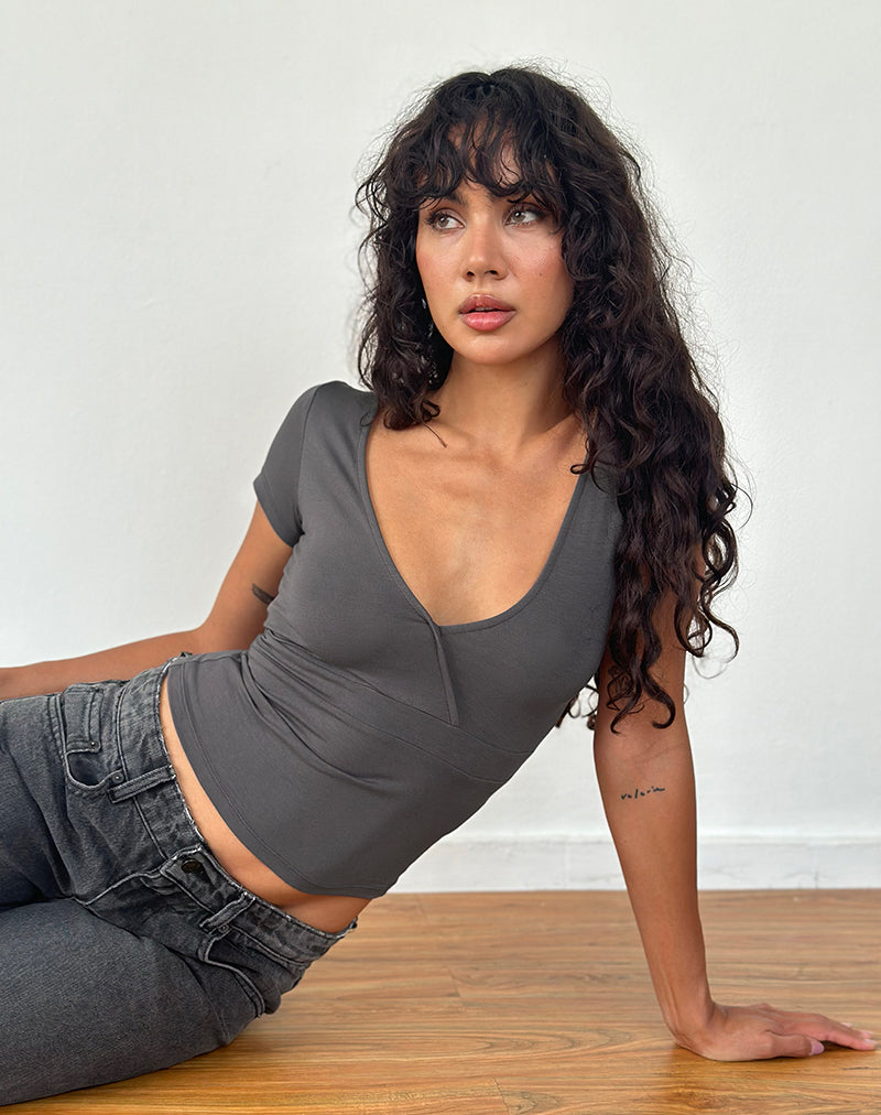 Immagine di Machiko Plunge Wrap Top in grigio antracite