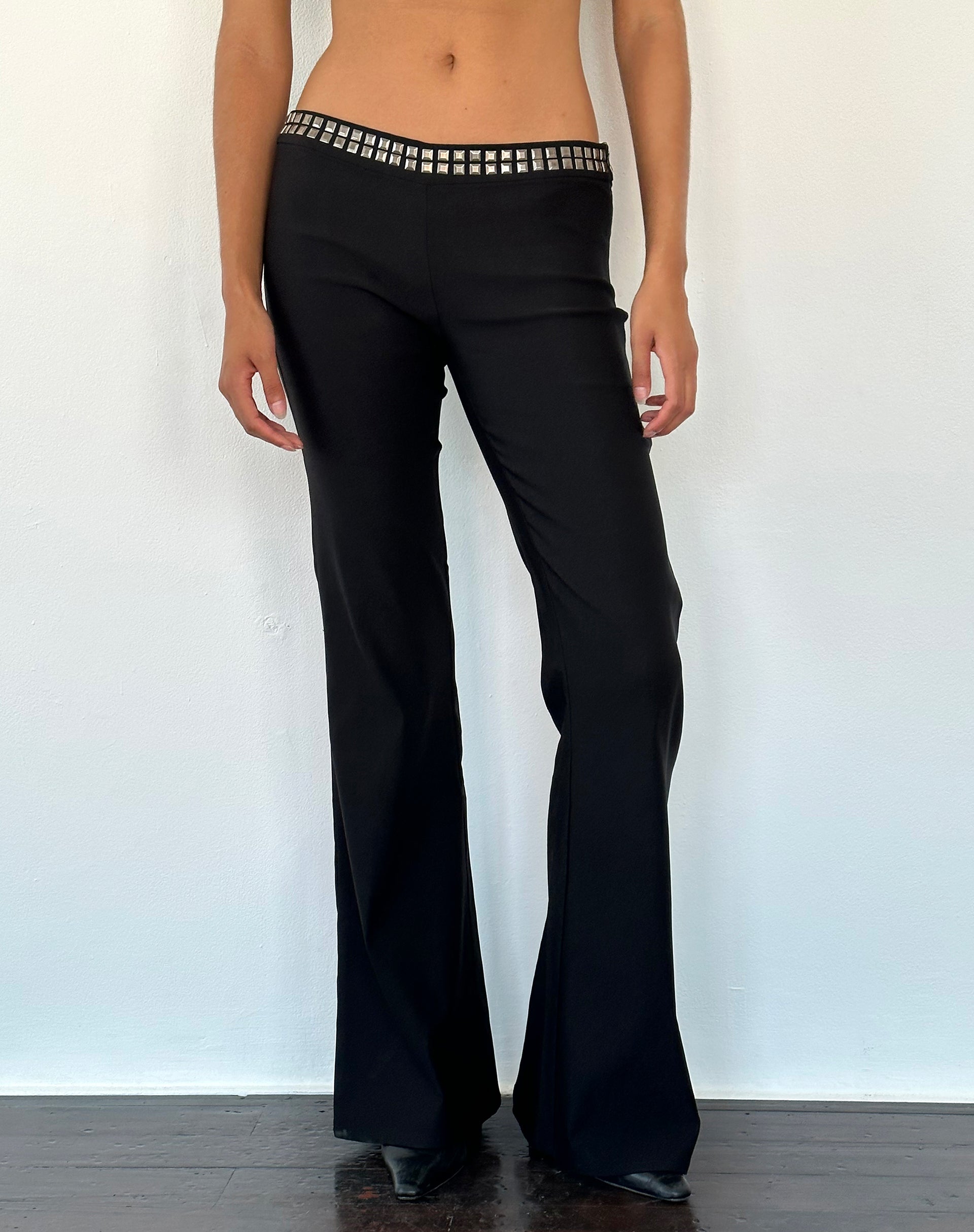Immagine di Macias Pantaloni svasati con borchie in nero Sartoria
