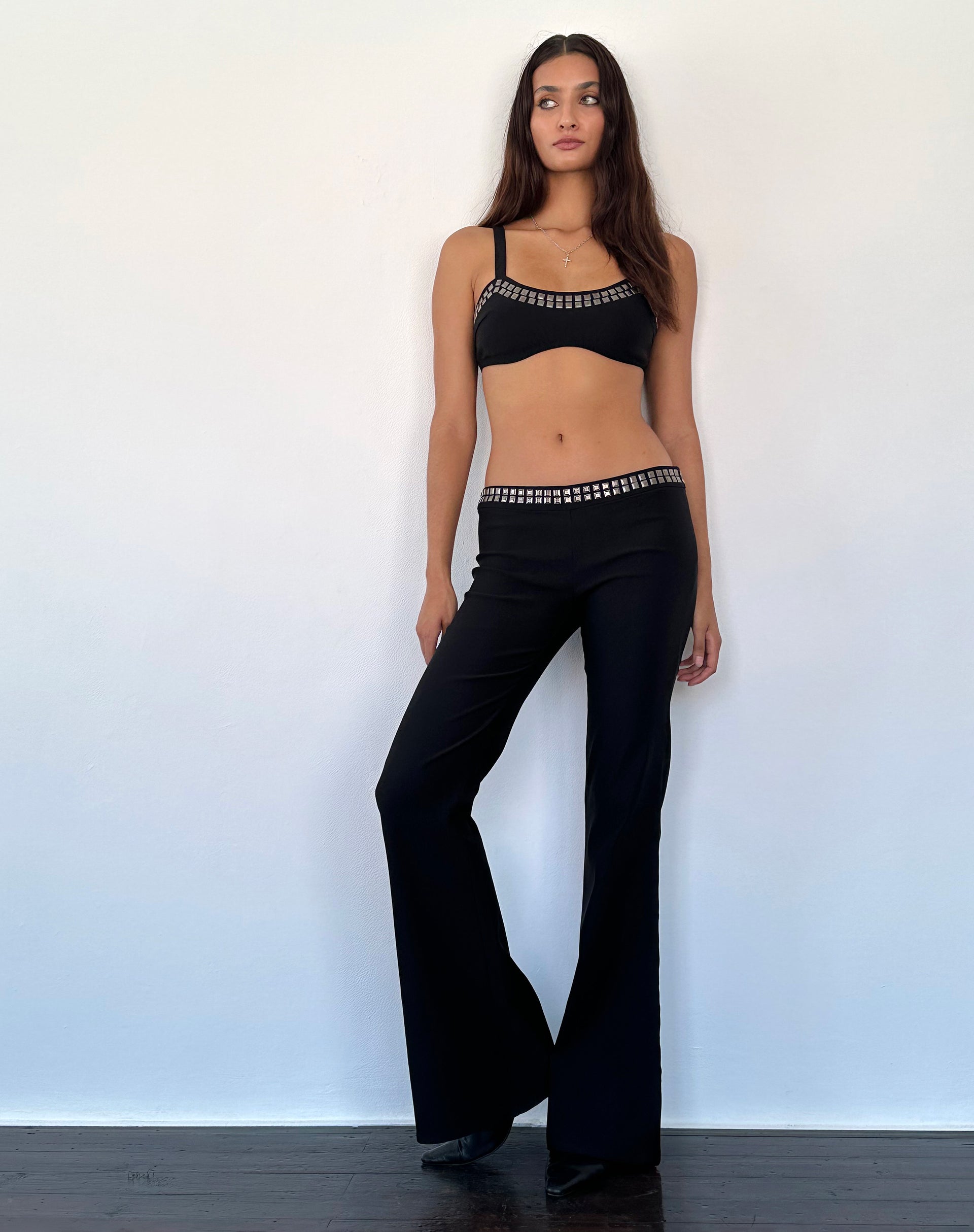 Immagine di Macias Pantaloni svasati con borchie in nero Sartoria