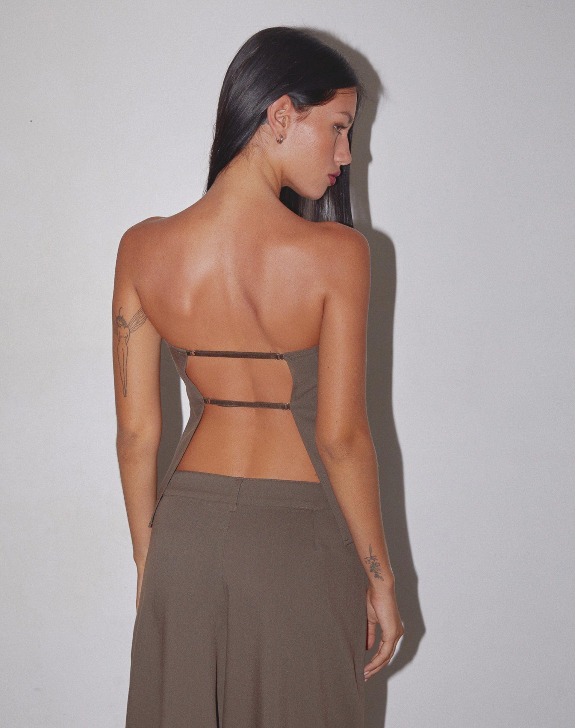 Immagine di Mairi Longline Bandeau Top in Taupe Tailoring