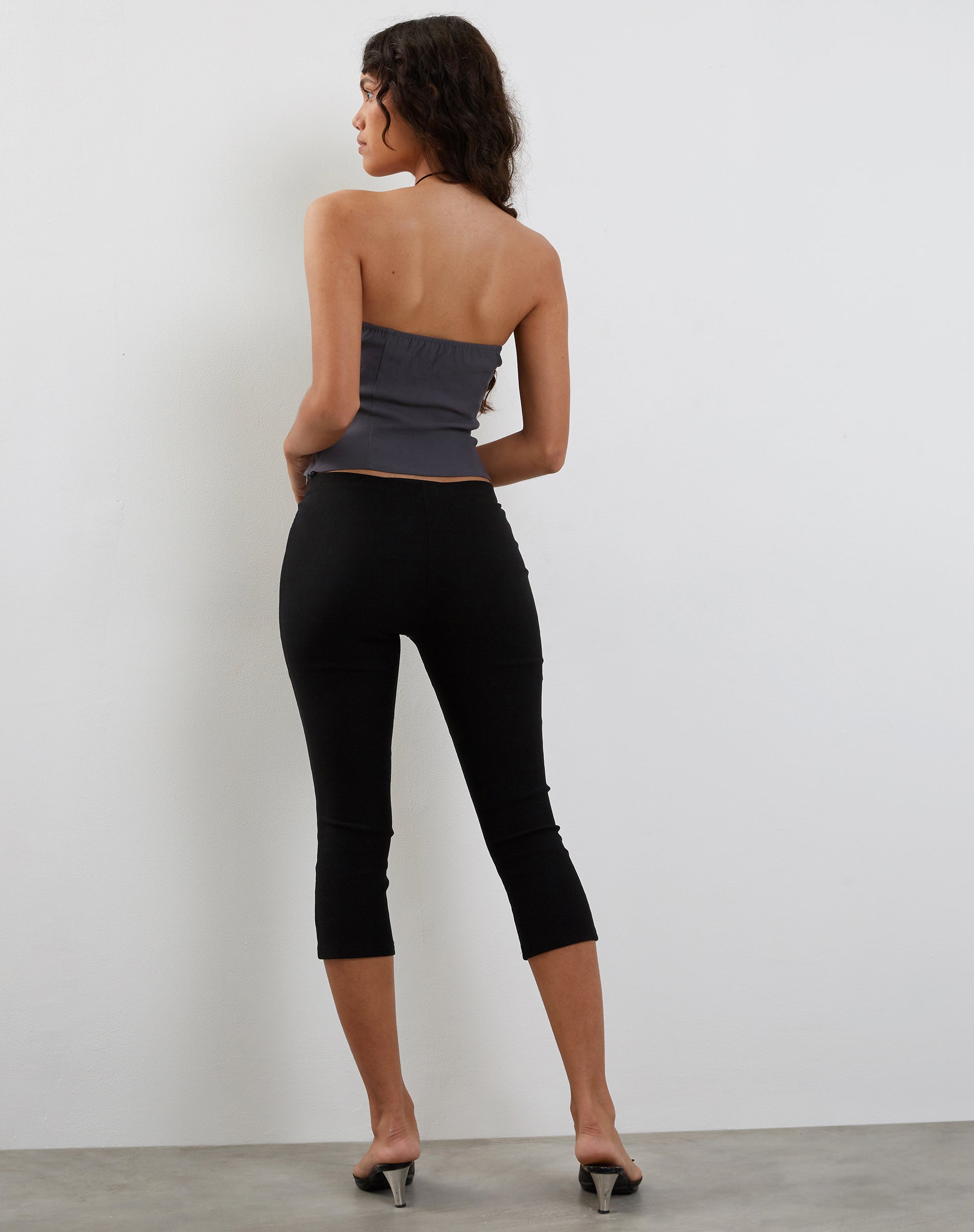 Immagine di Maribaya Top con corsetto lungo in antracite Soft Tailoring