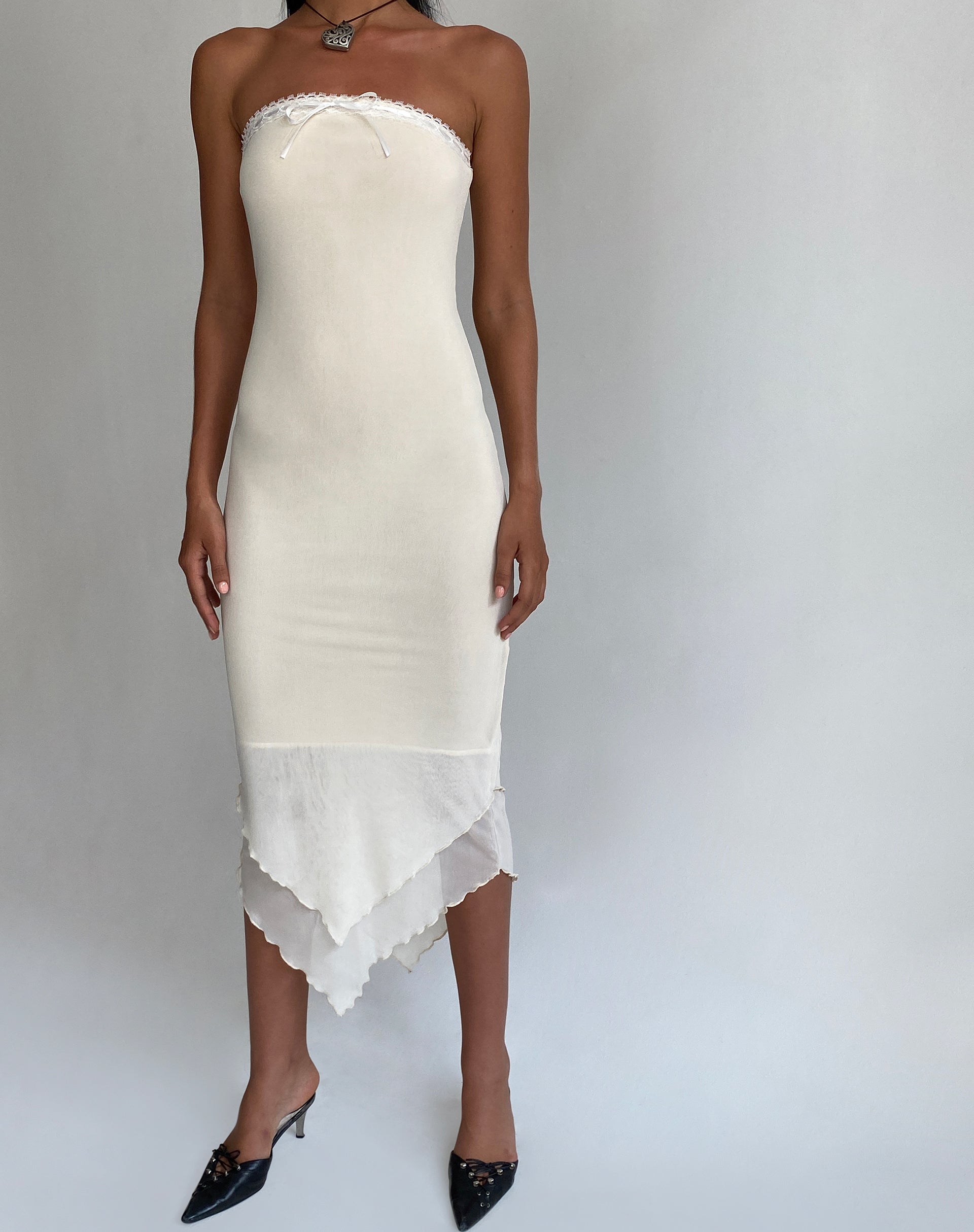 Immagine di Marve Maxi abito a fascia in mesh crema