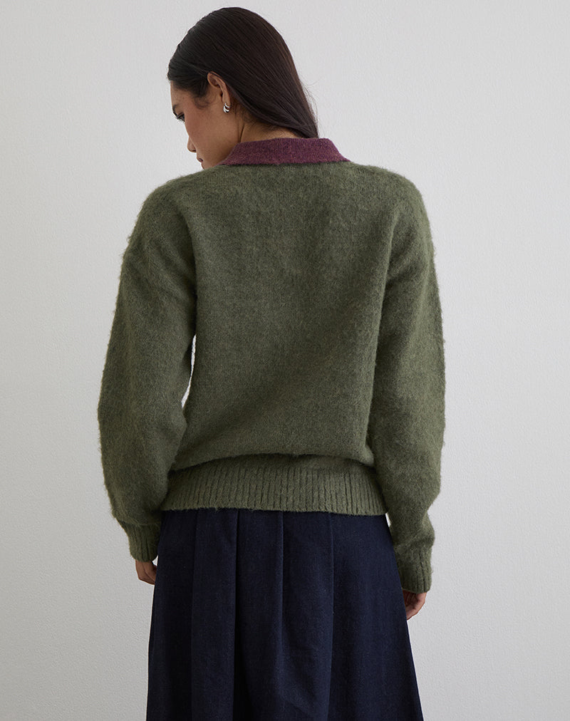 Immagine del maglione Marvina in maglia verde con strisce gialle