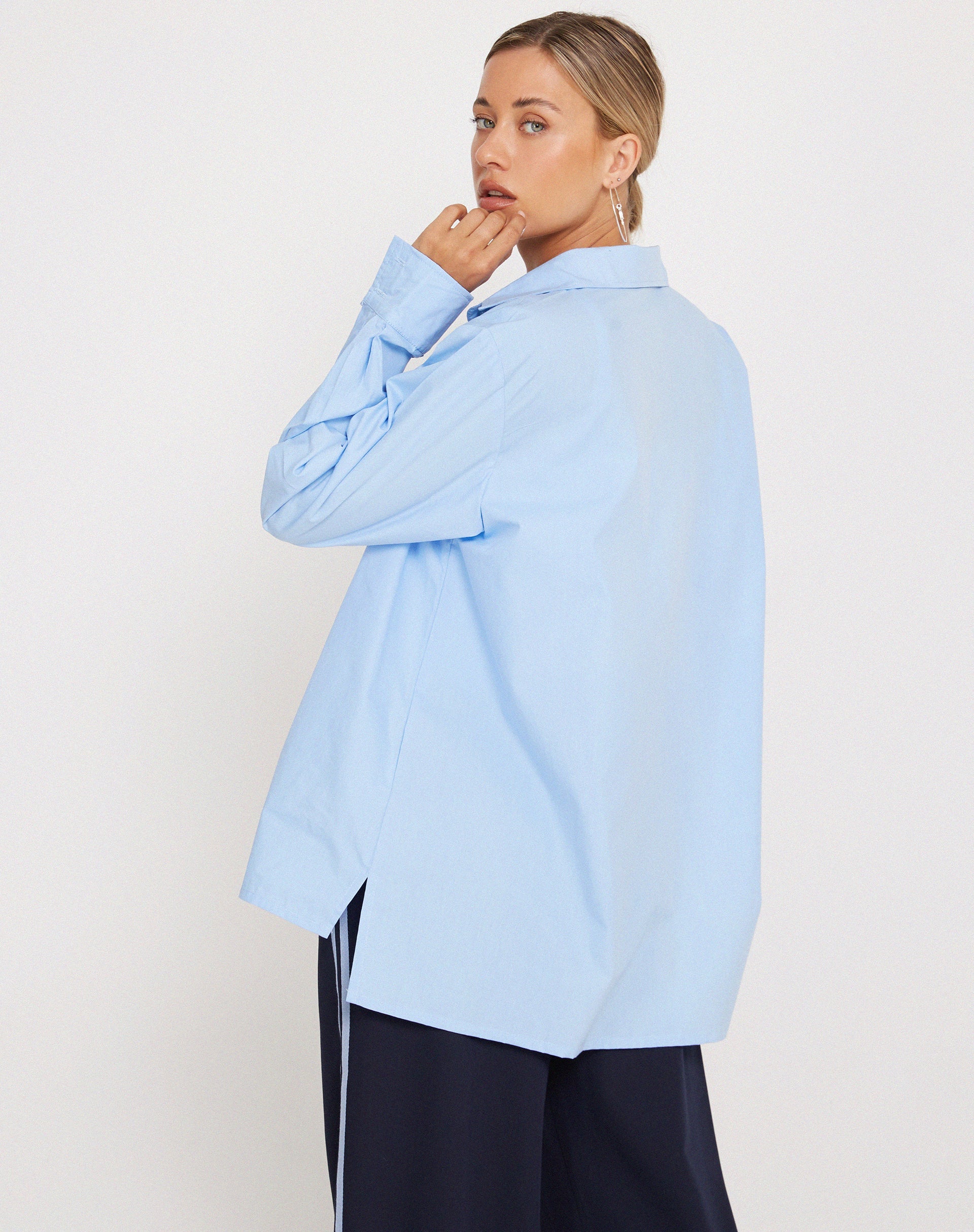 Immagine di Mavis Button Up Shirt in Popeline Sky Blue