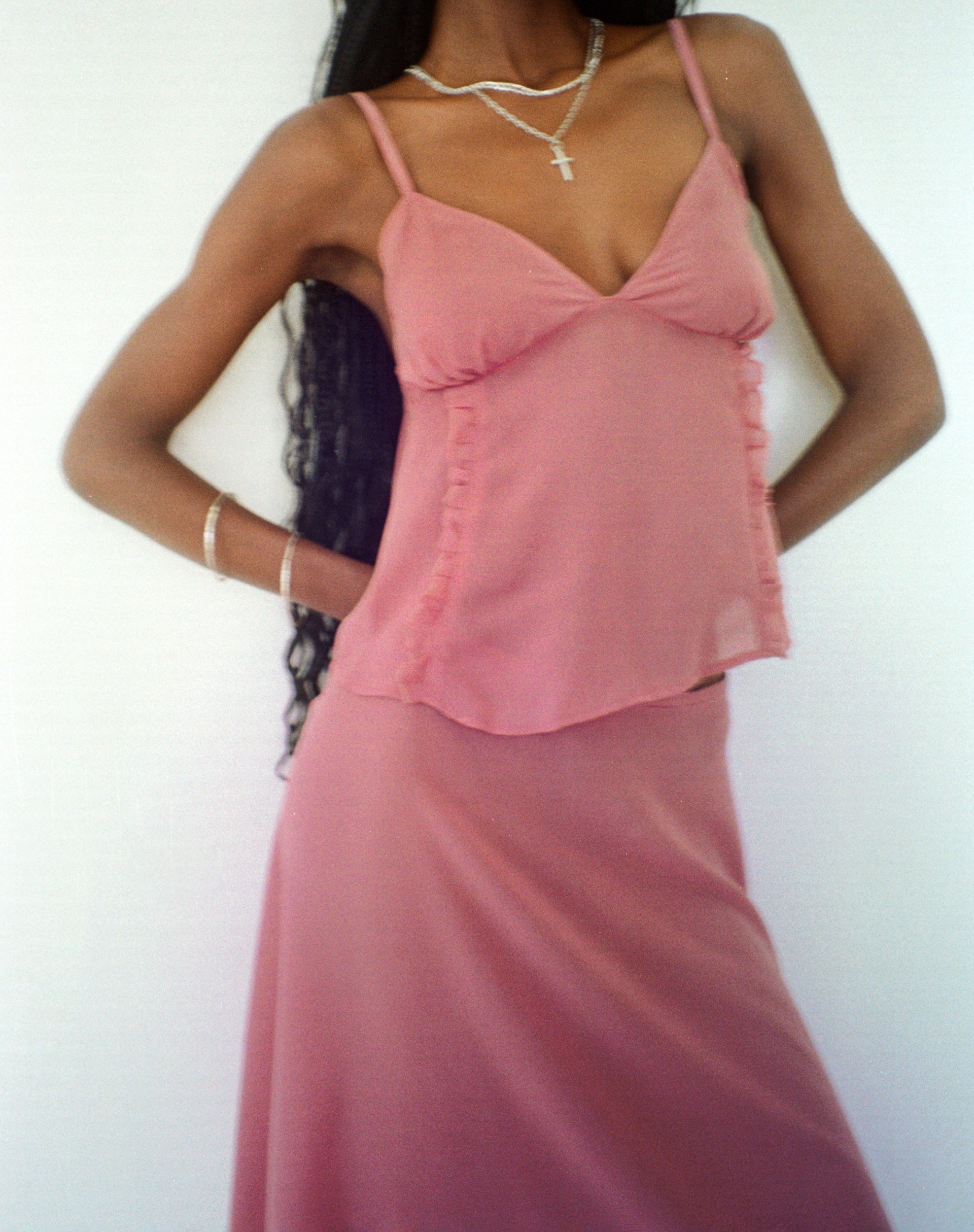 Immagine di Melly Chiffon Cami Top in Dessert Sand