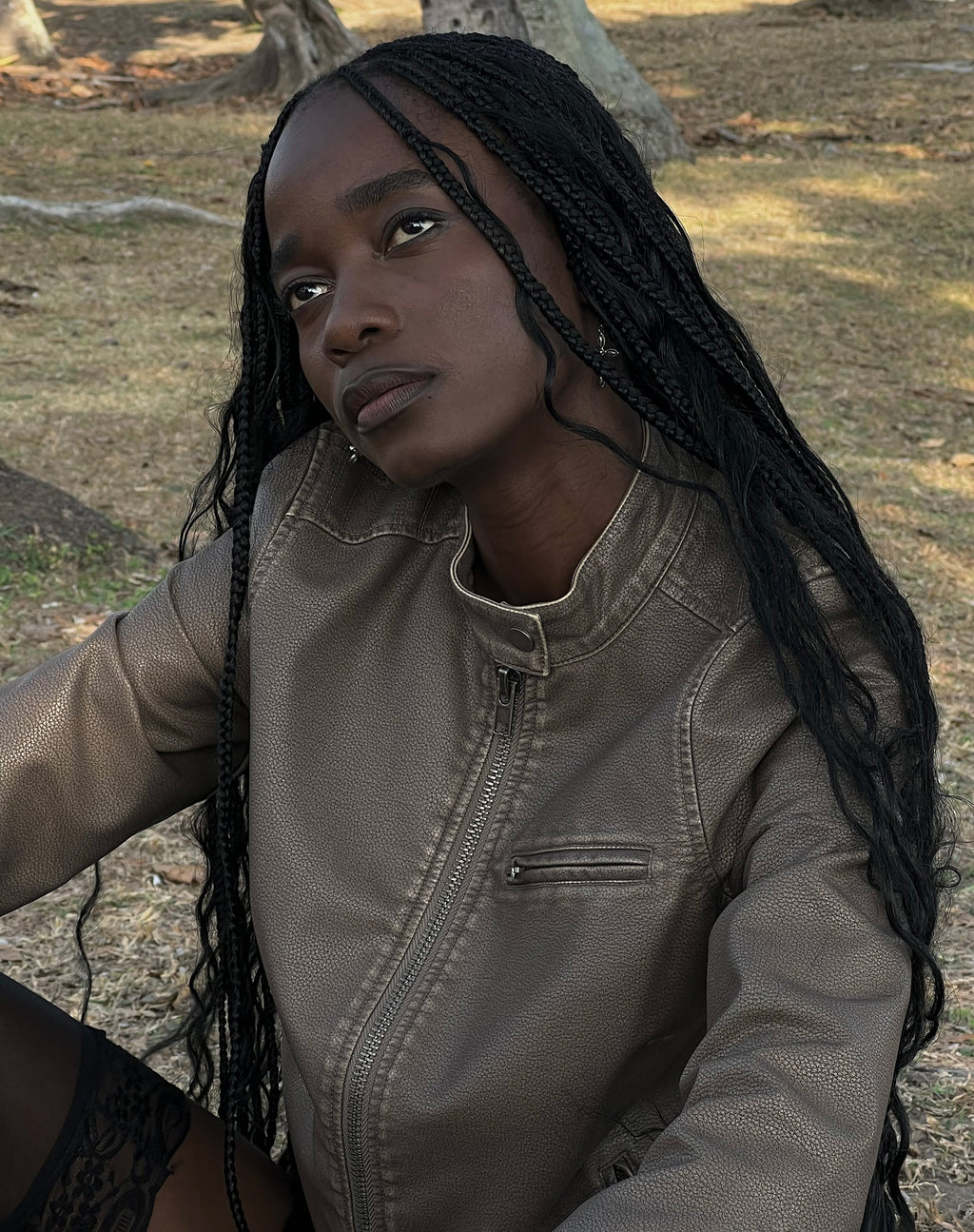 Giacca biker Mildred in PU Olive, con segni di usura