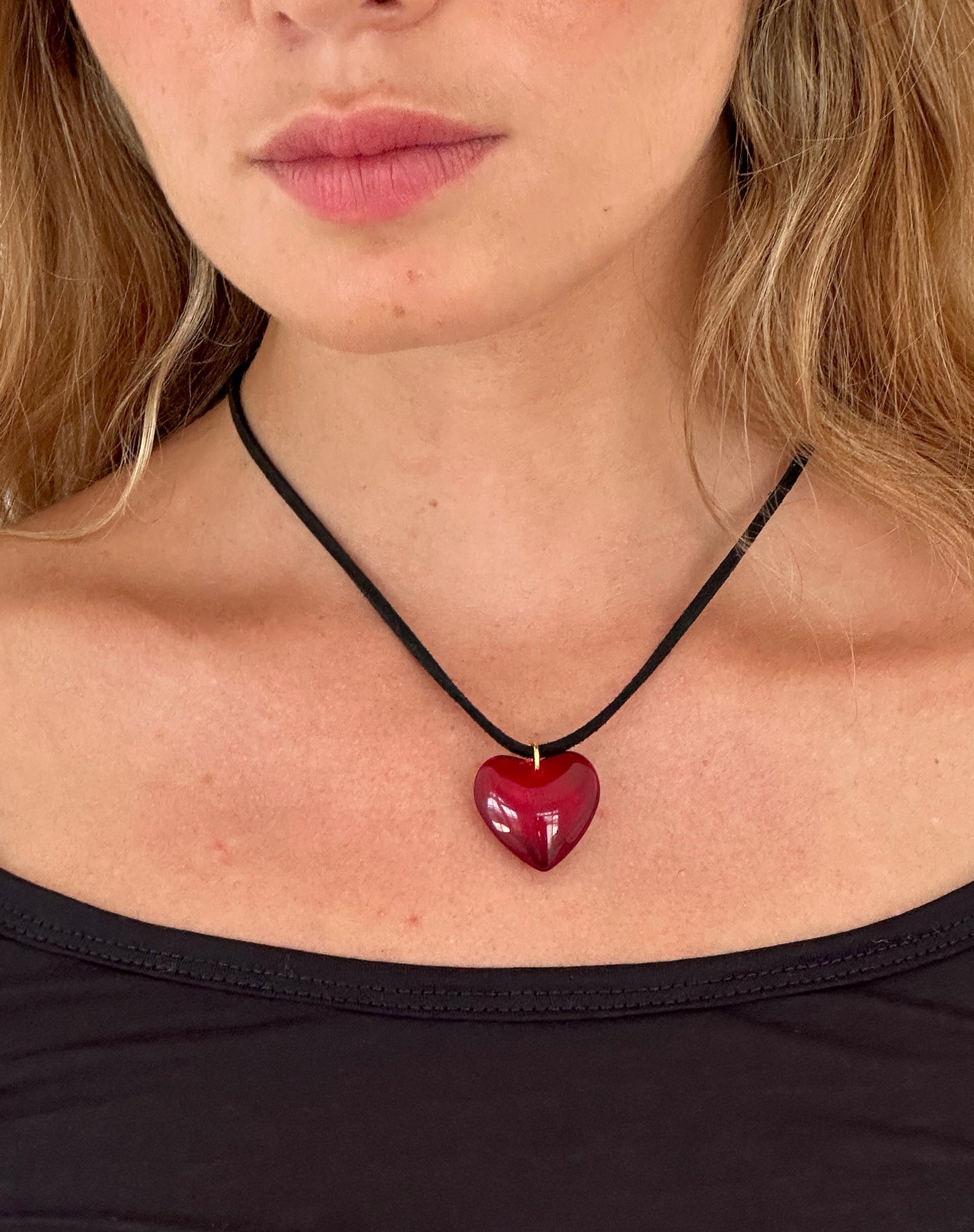 Immagine della collana di cuori in vetro Mimi di Gemini Jewels