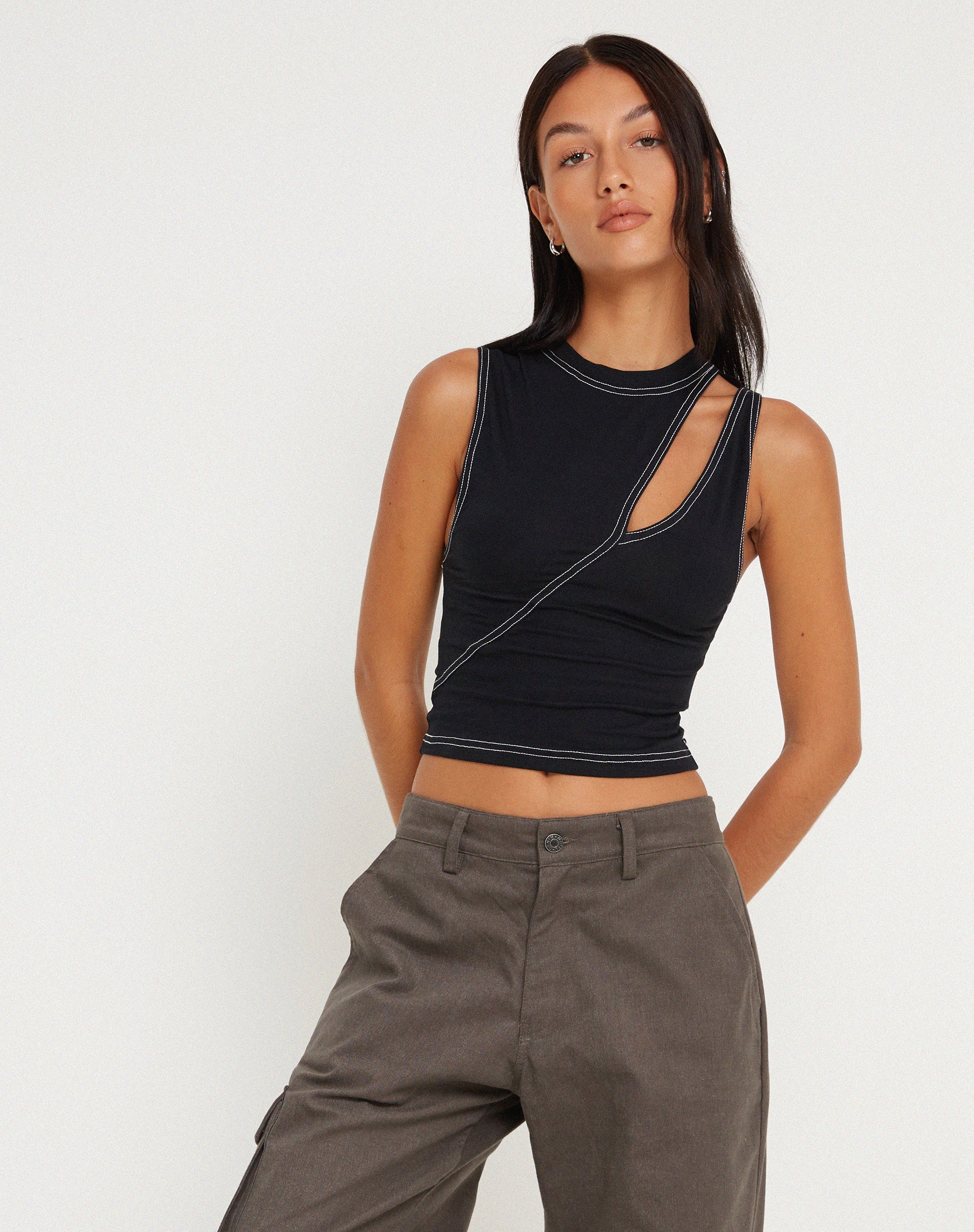immagine di Min Cutout Crop Top in nero