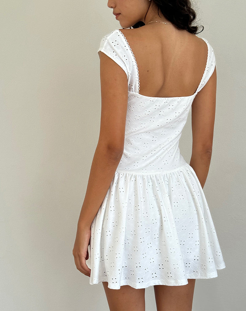 Immagine di Misty Mini Tea Dress in Broderie Bianco