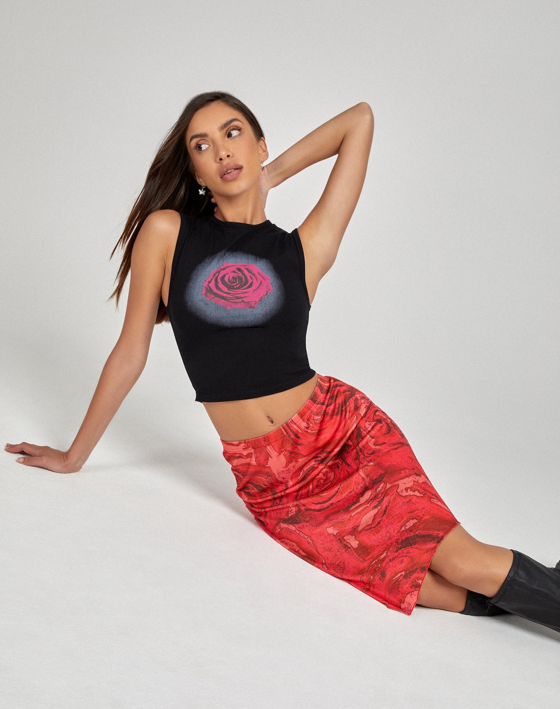 immagine di Gonna Lonaka Bodycon in rosso petalo di rosa