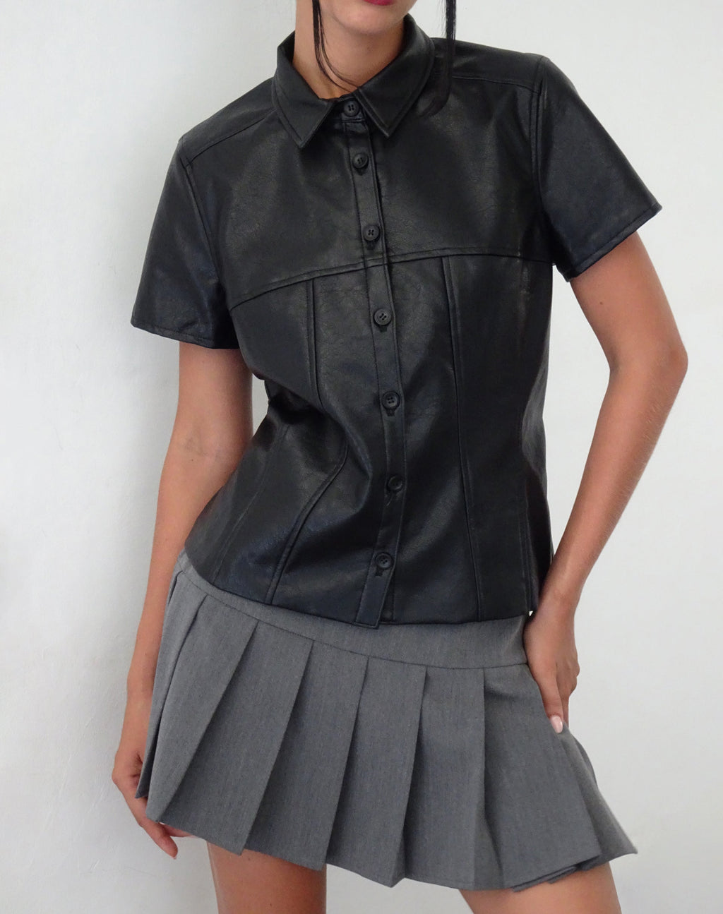 Camicia Mulan a maniche corte in PU nero