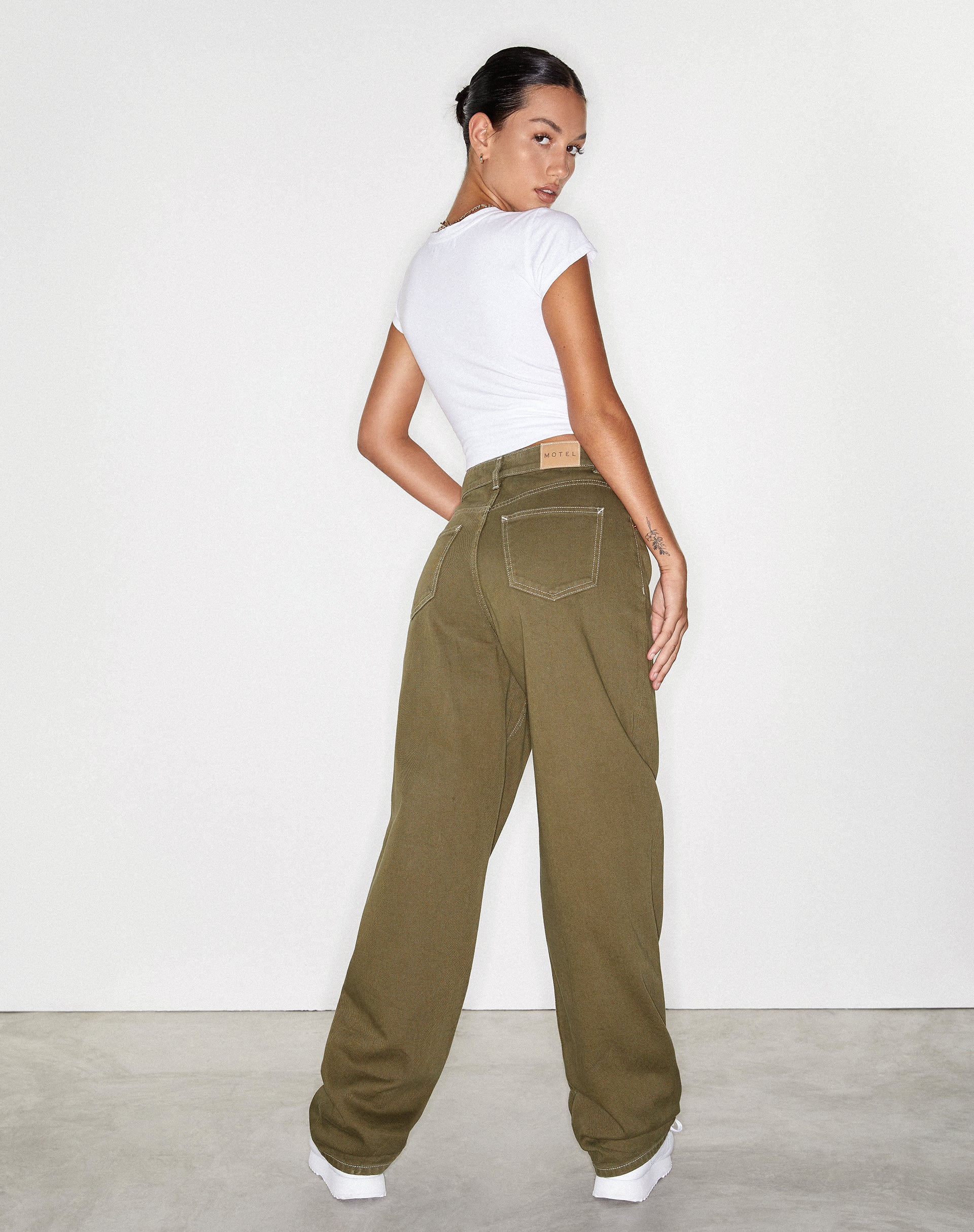 Immagine di Parallel Jeans in verde militare