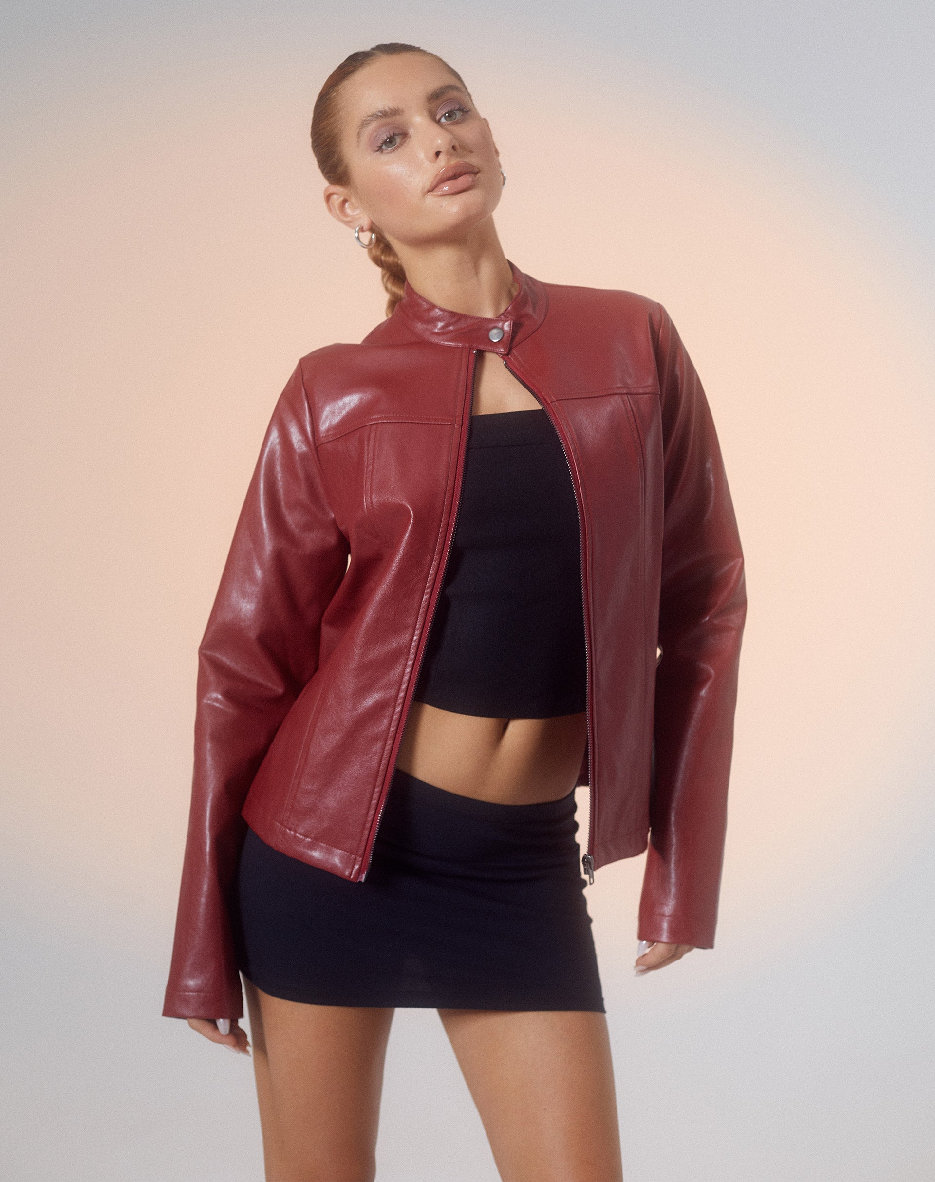 immagine della giacca Olivia in PU rosso sangue