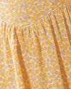 giardino fiorito giallo