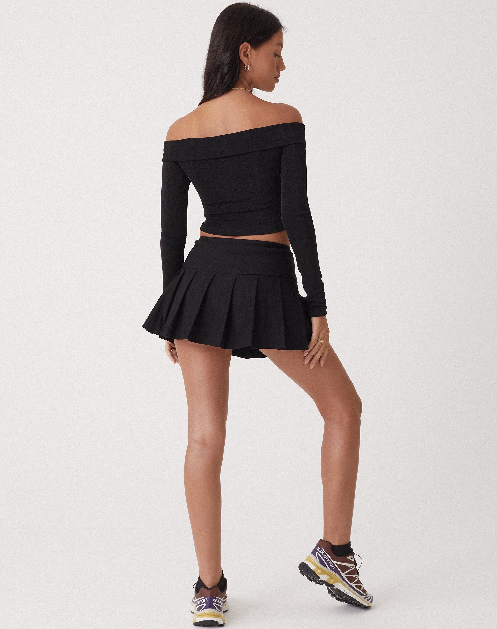 immagine di MOTEL X OLIVIA NEILL Casini Gonna a pieghe in nero sartoriale