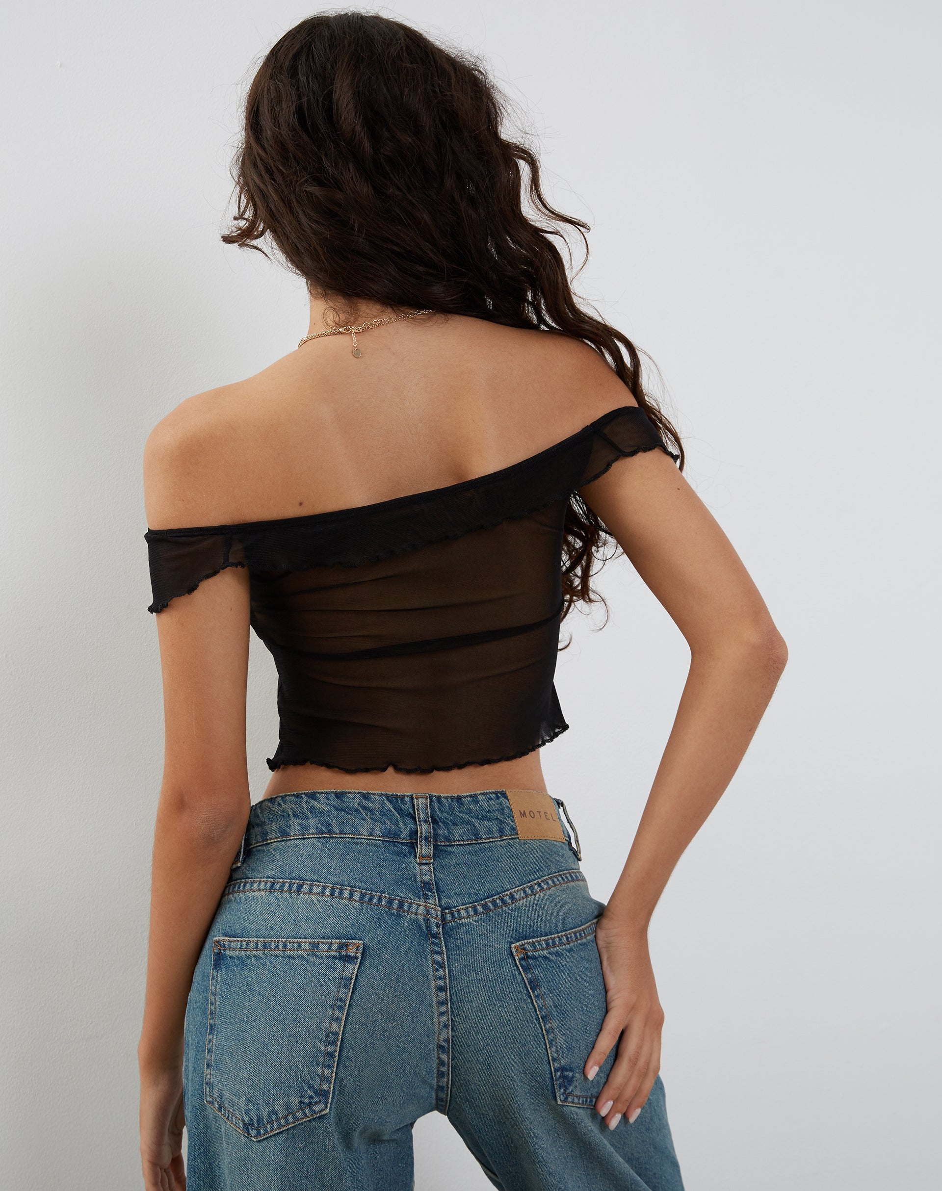 Immagine di Nabil Bardot Top in maglia nera