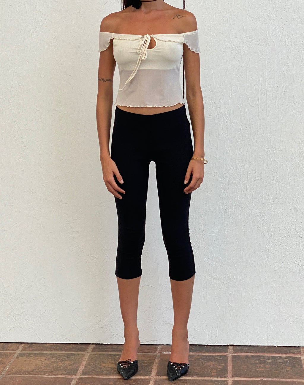 Asla - Pantalone cropped Capri in tessuto sartoriale elasticizzato nero