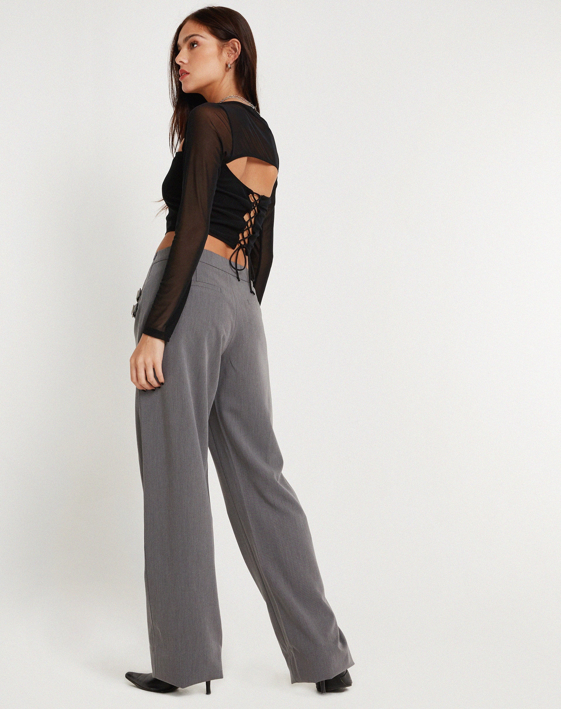 immagine di Kalula Crop Top a maniche lunghe in nero
