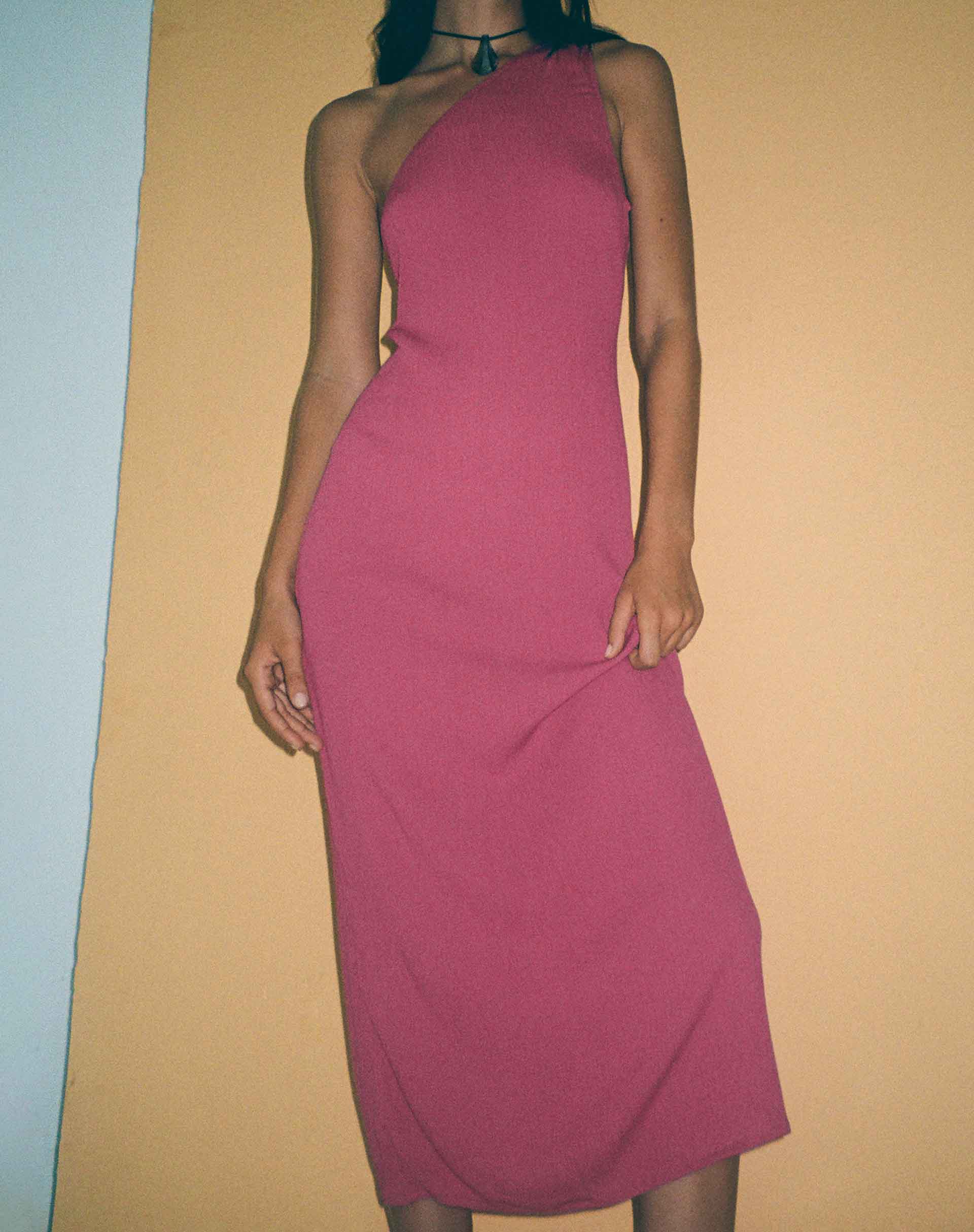 immagine di Namjun Vestito midi monospalla in Daco Rose Crinkle