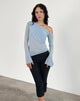 Immagine di Narcissa Top asimmetrico a maniche lunghe in mesh azzurro