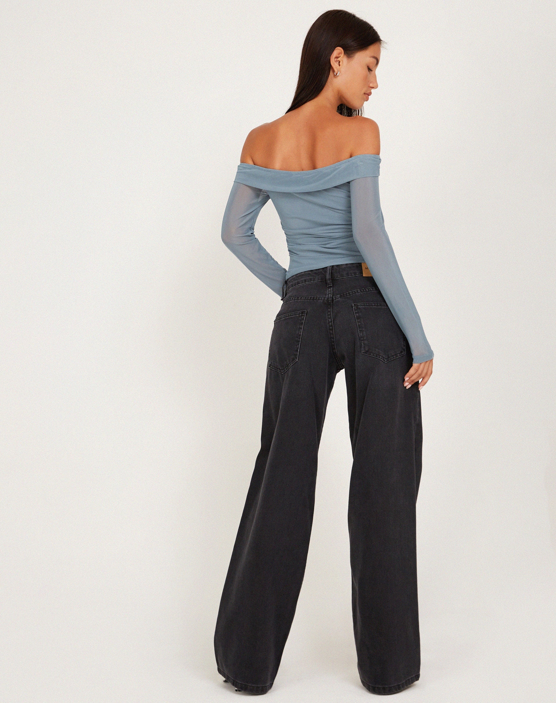 Immagine di Nauri Mesh Bardot Top in blu e grigio