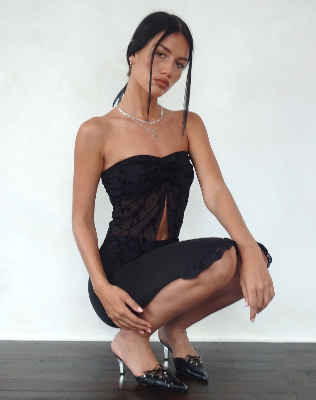 Nicola Butterfly Top in Vine Flower Nero
