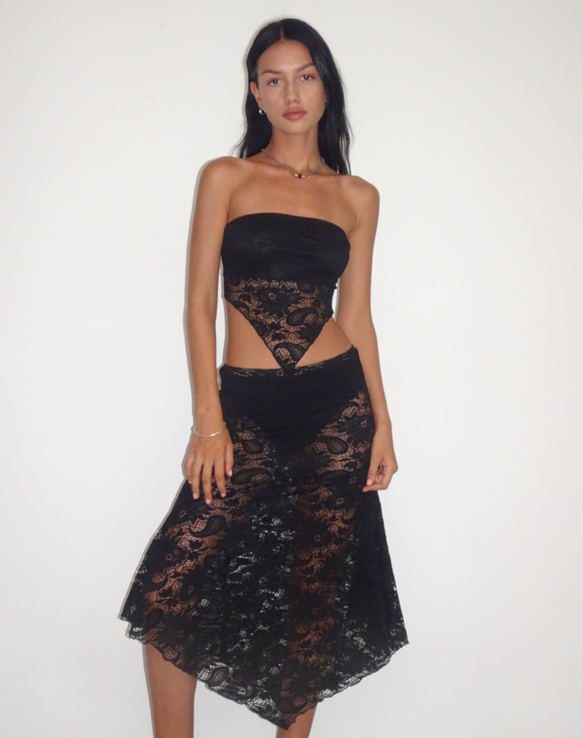 immagine di Nirva Bandana Top in pizzo nero jet