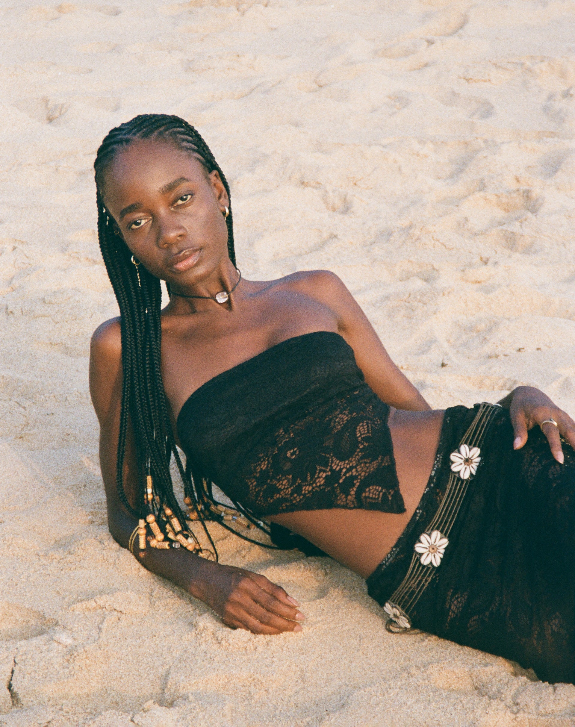 immagine di Nirva Bandana Top in pizzo nero jet