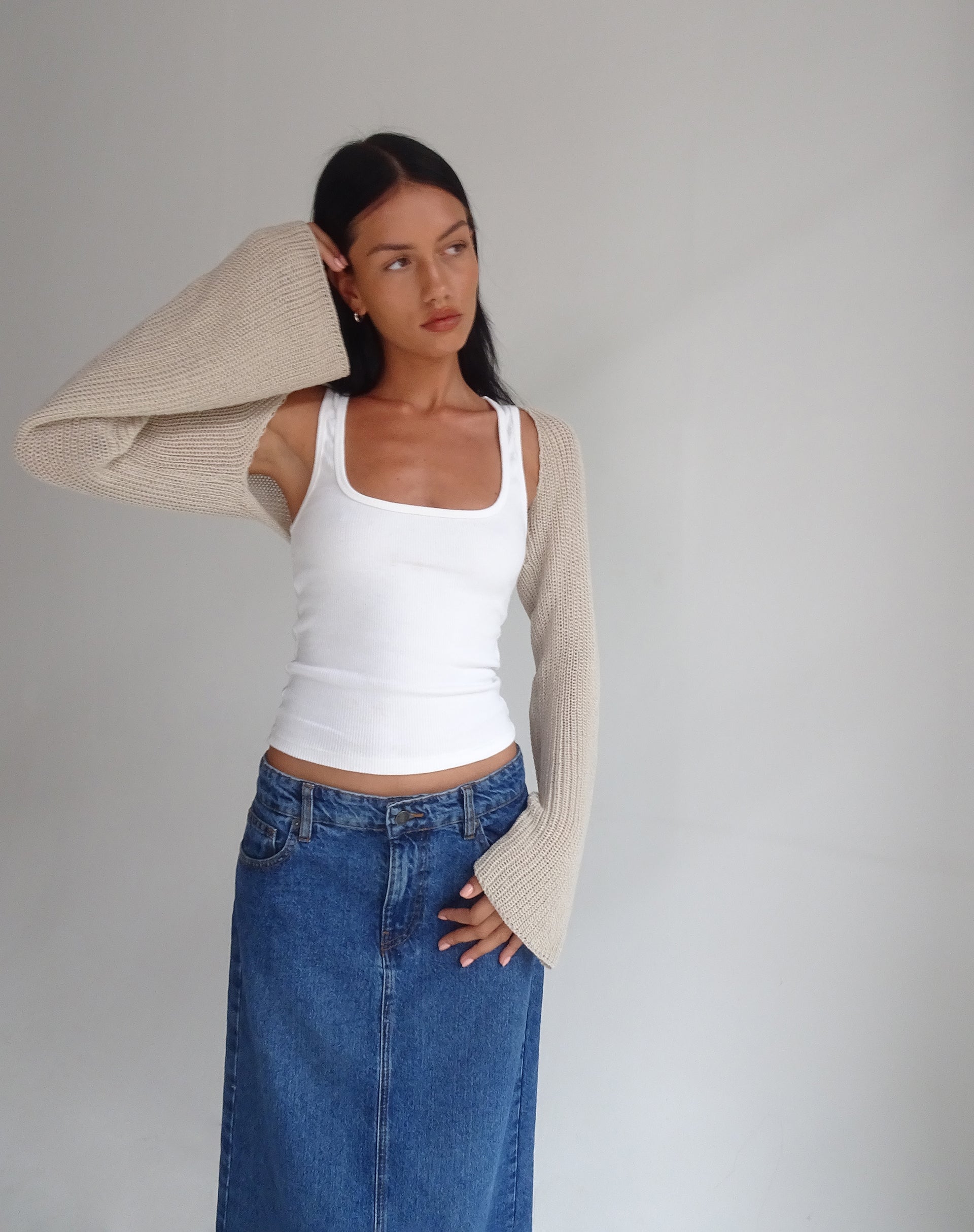 Immagine di Nobila Shrug Top in Natural