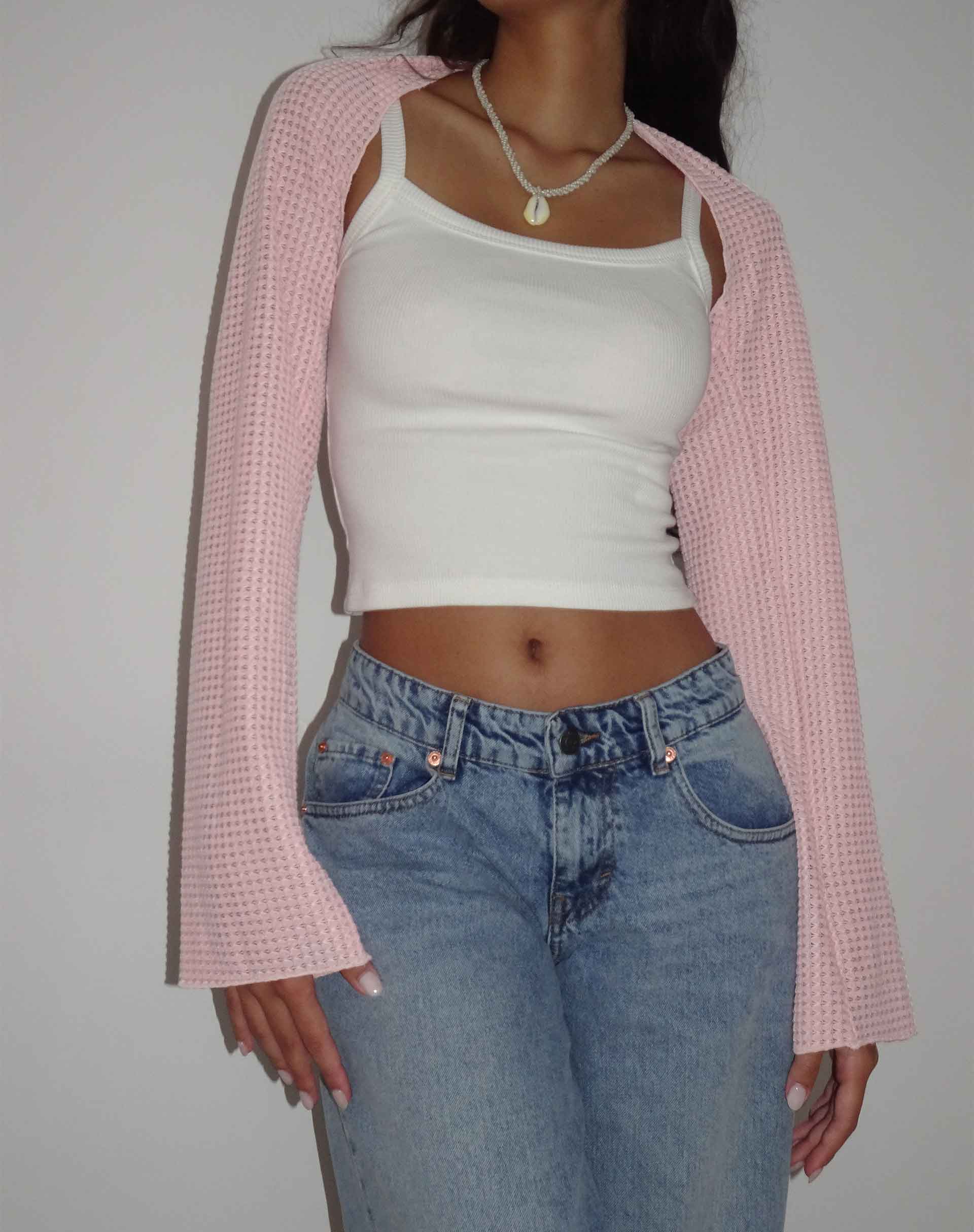 Immagine di Nobila Shrug Top in Salmon Textured Crochet