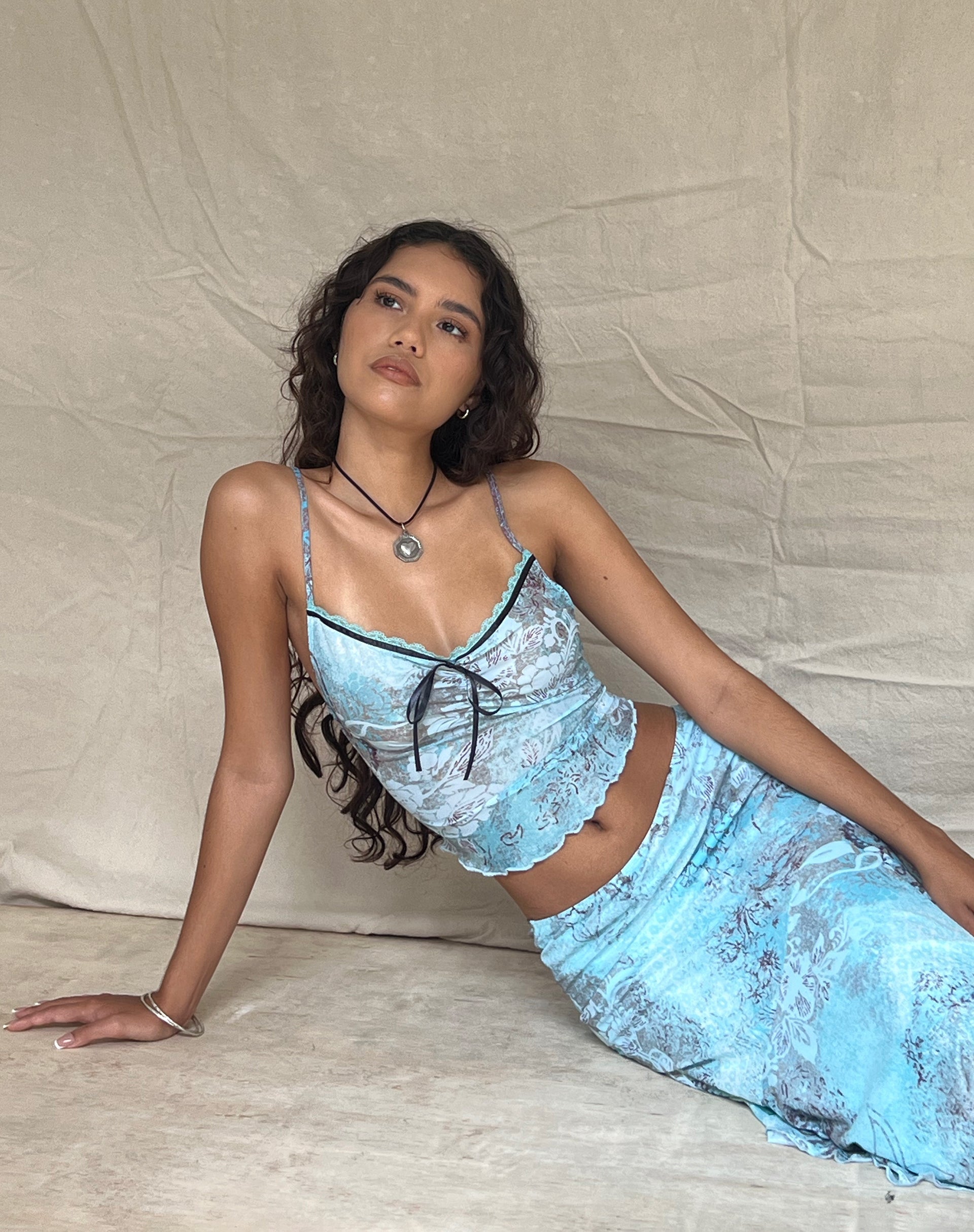 Immagine di Norde Cami Top in Blue Paisley Abstract Rustic