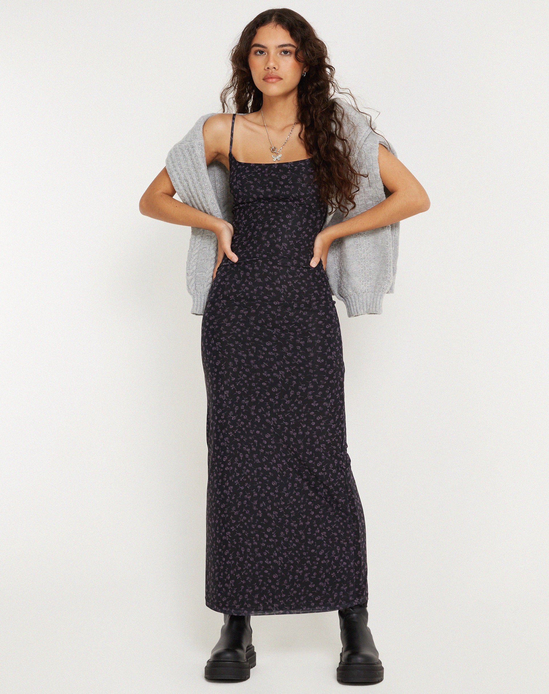 immagine di Norila Maxi Dress in Dark Ditsy Rose Nero