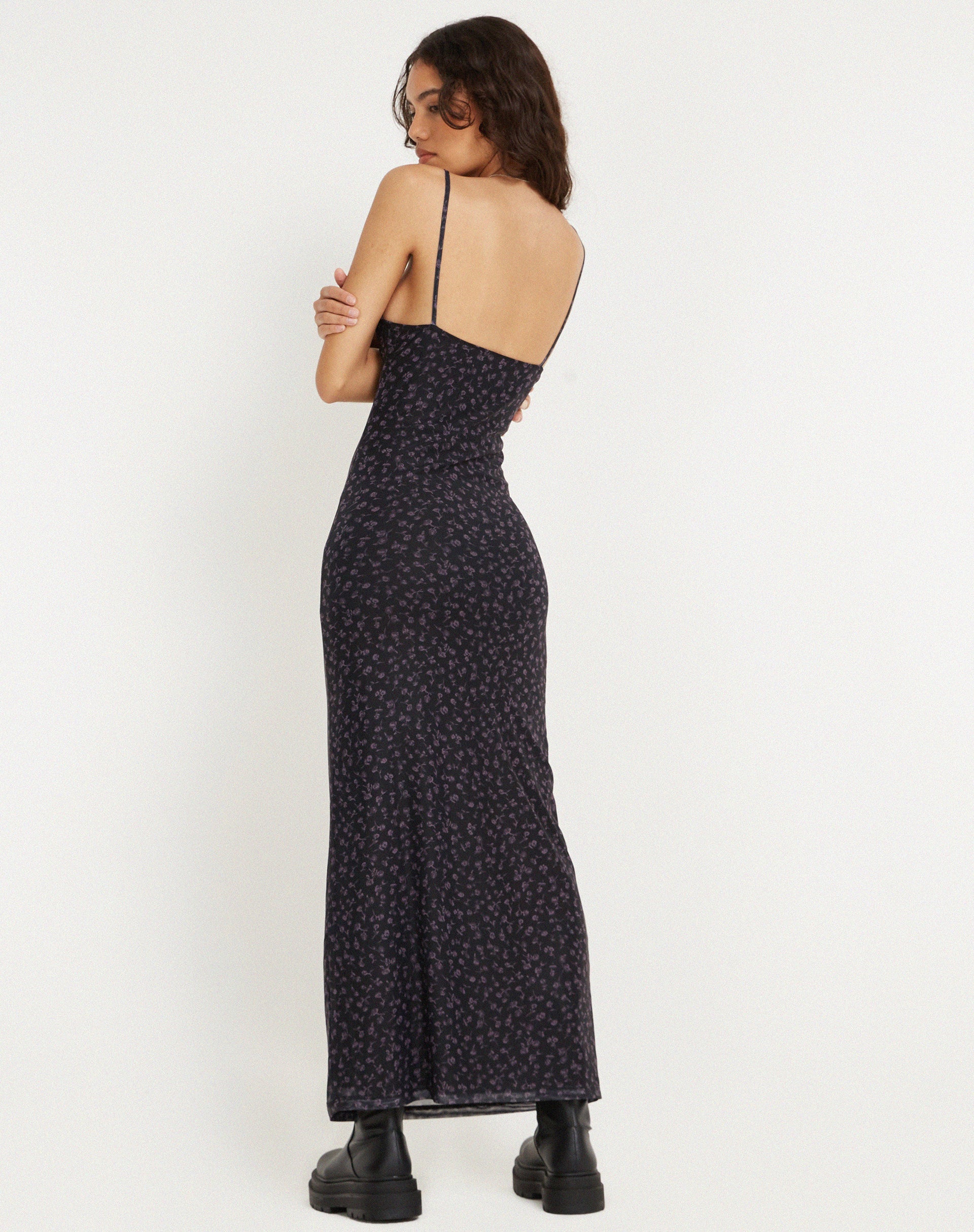 immagine di Norila Maxi Dress in Dark Ditsy Rose Nero