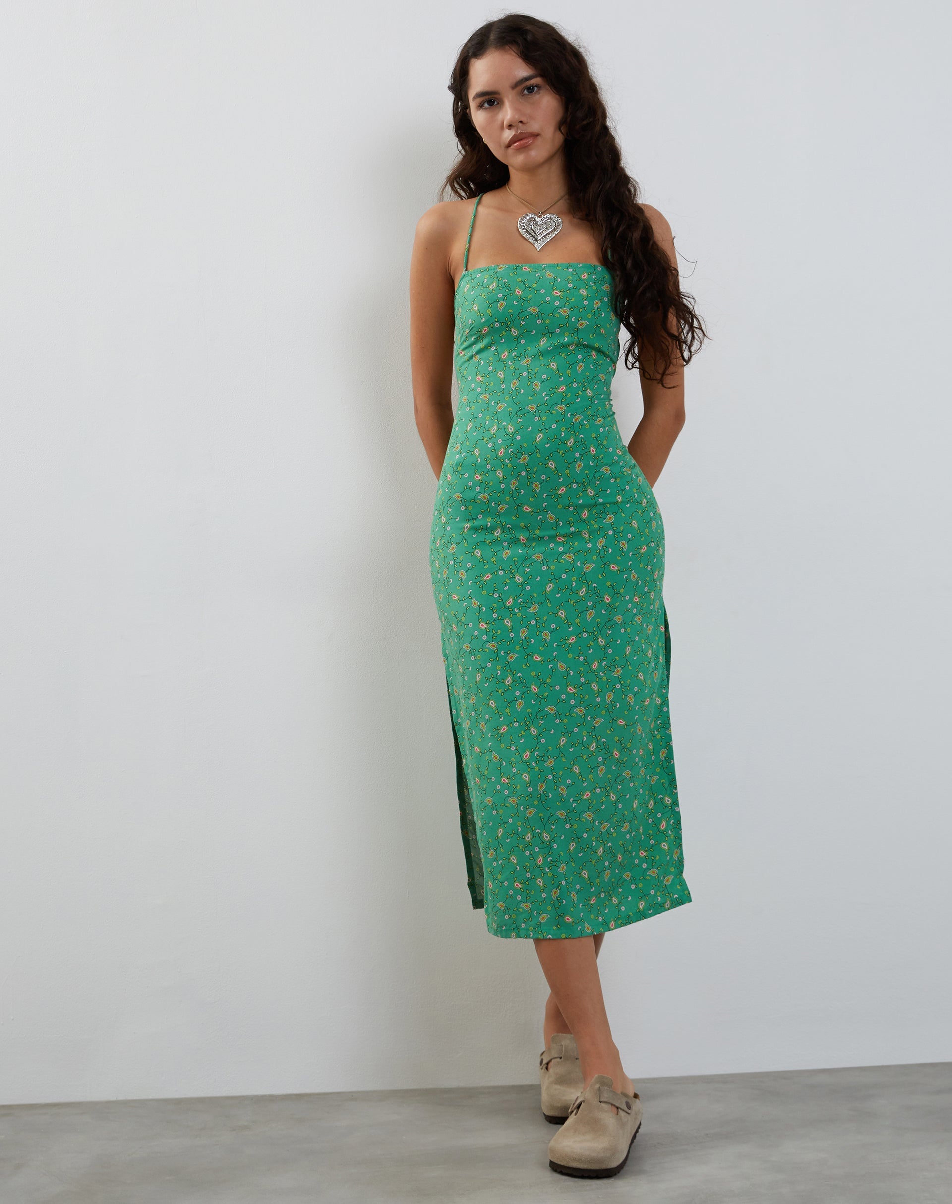 Immagine di Nosita Midi Dress in Paisley Fun Green