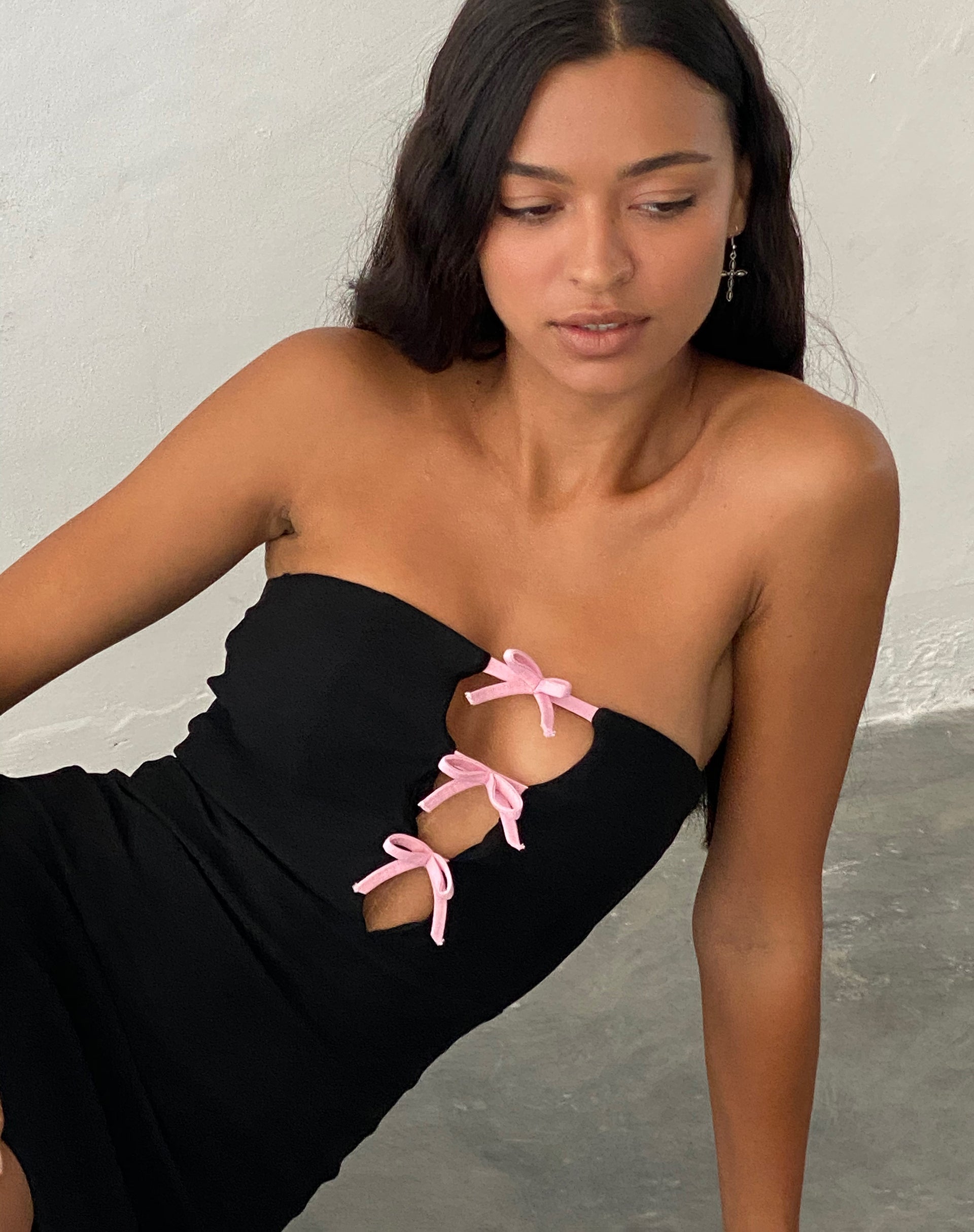 Immagine di Novara Mini Dress in nero