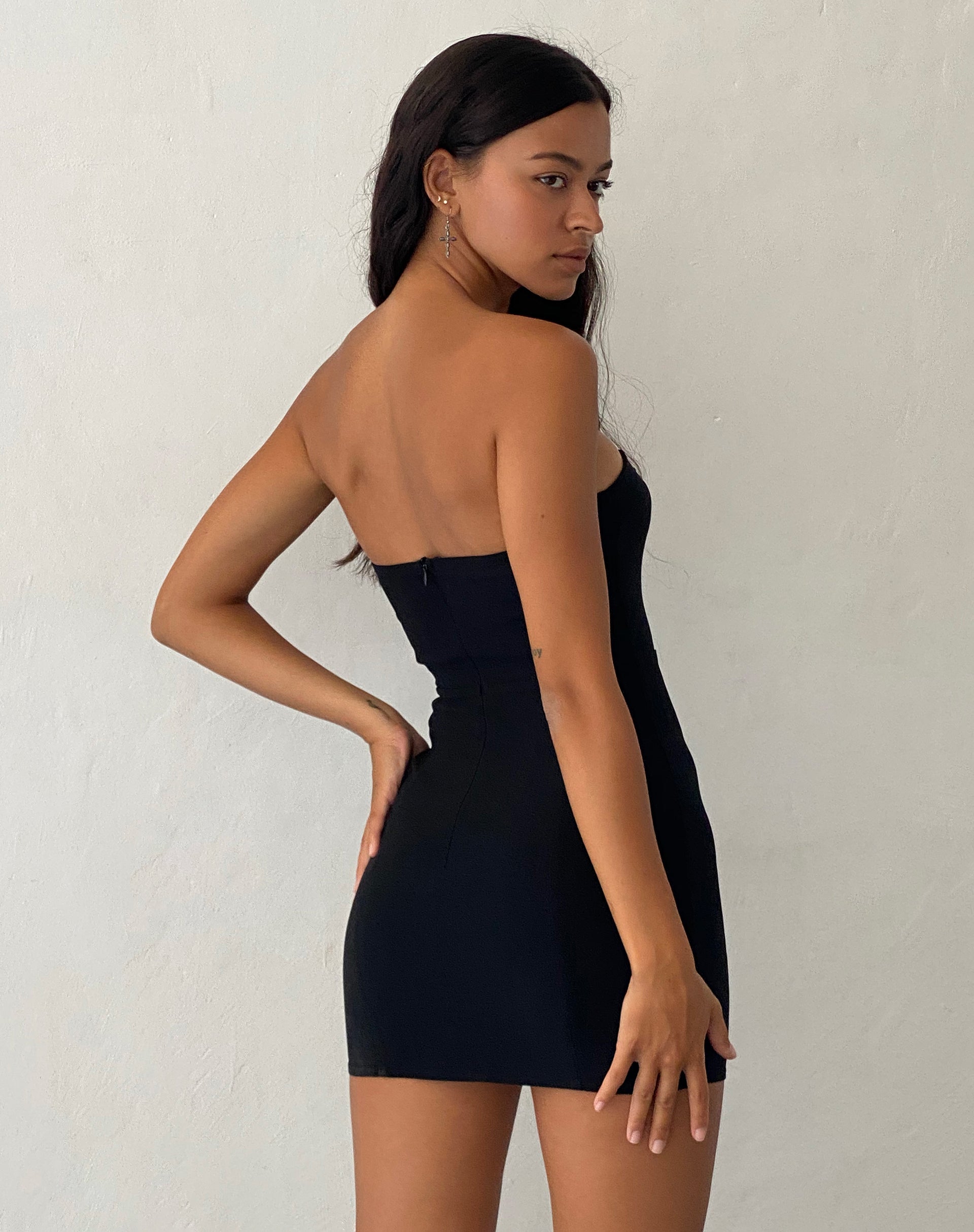 Immagine di Novara Mini Dress in nero