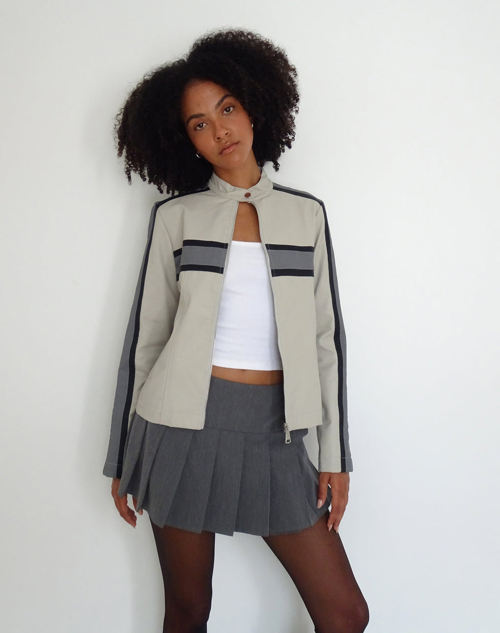 MOTEL X JACQUIE Oliver - Giacca con zip in PU grigio con riga grigio scuro