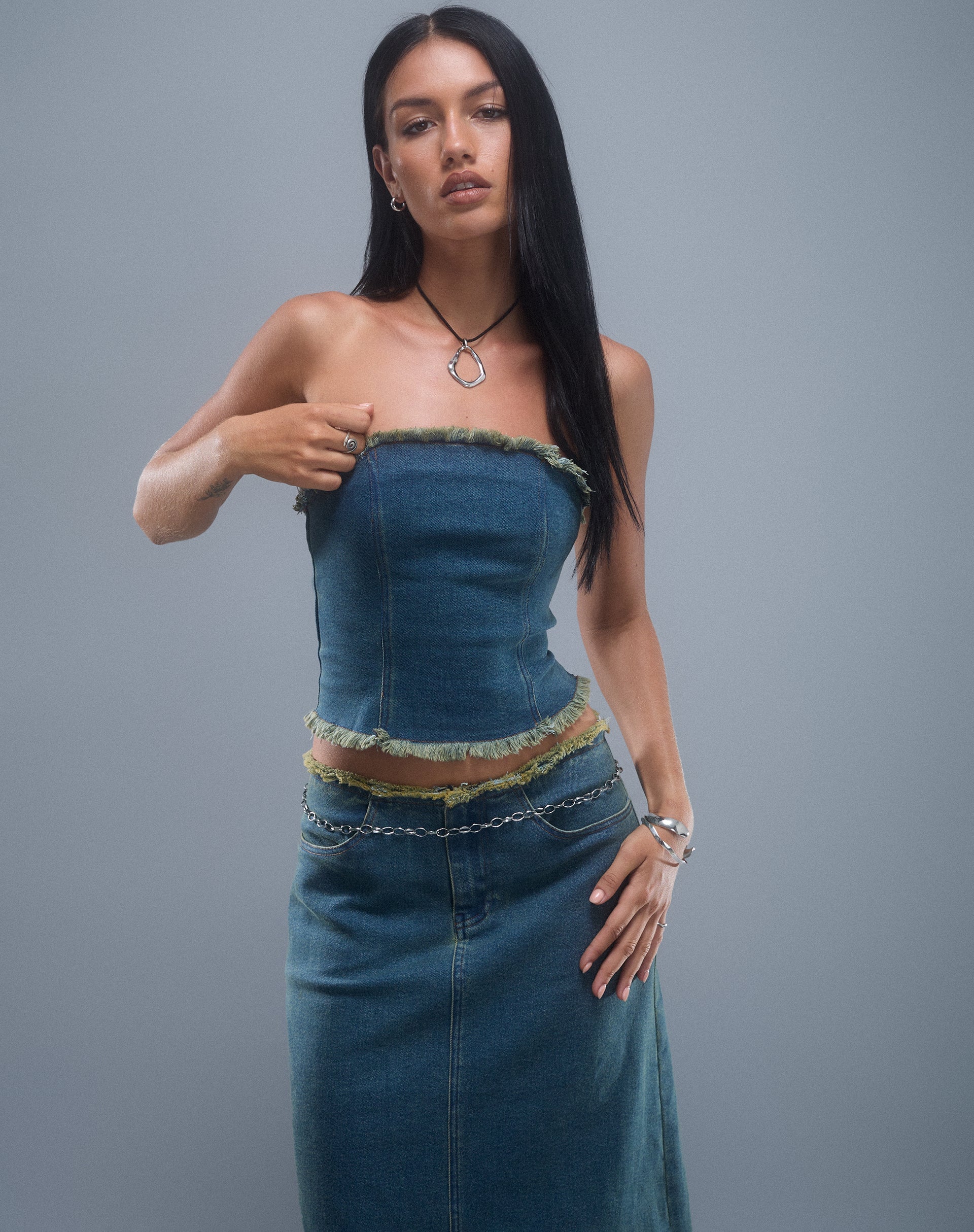 Immagine di Omas Denim Bandeau Top in marrone blu lavaggio acido