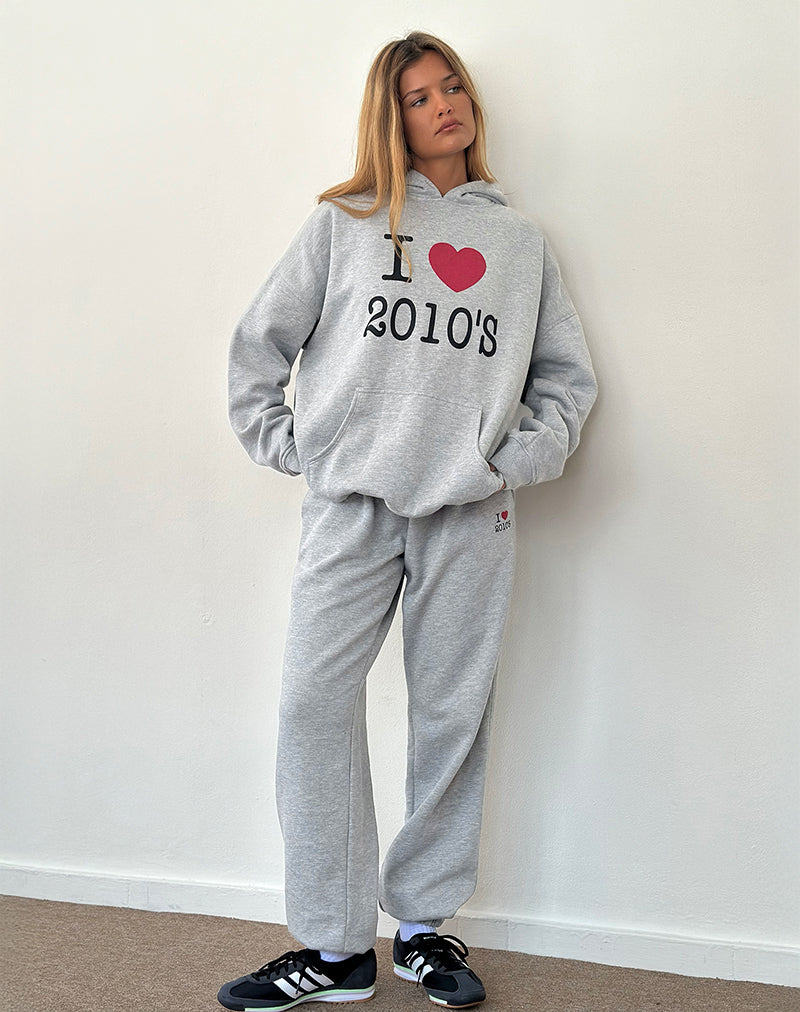 Immagine di Emiko Joggers oversize in marna grigia con stampa I Love 2010