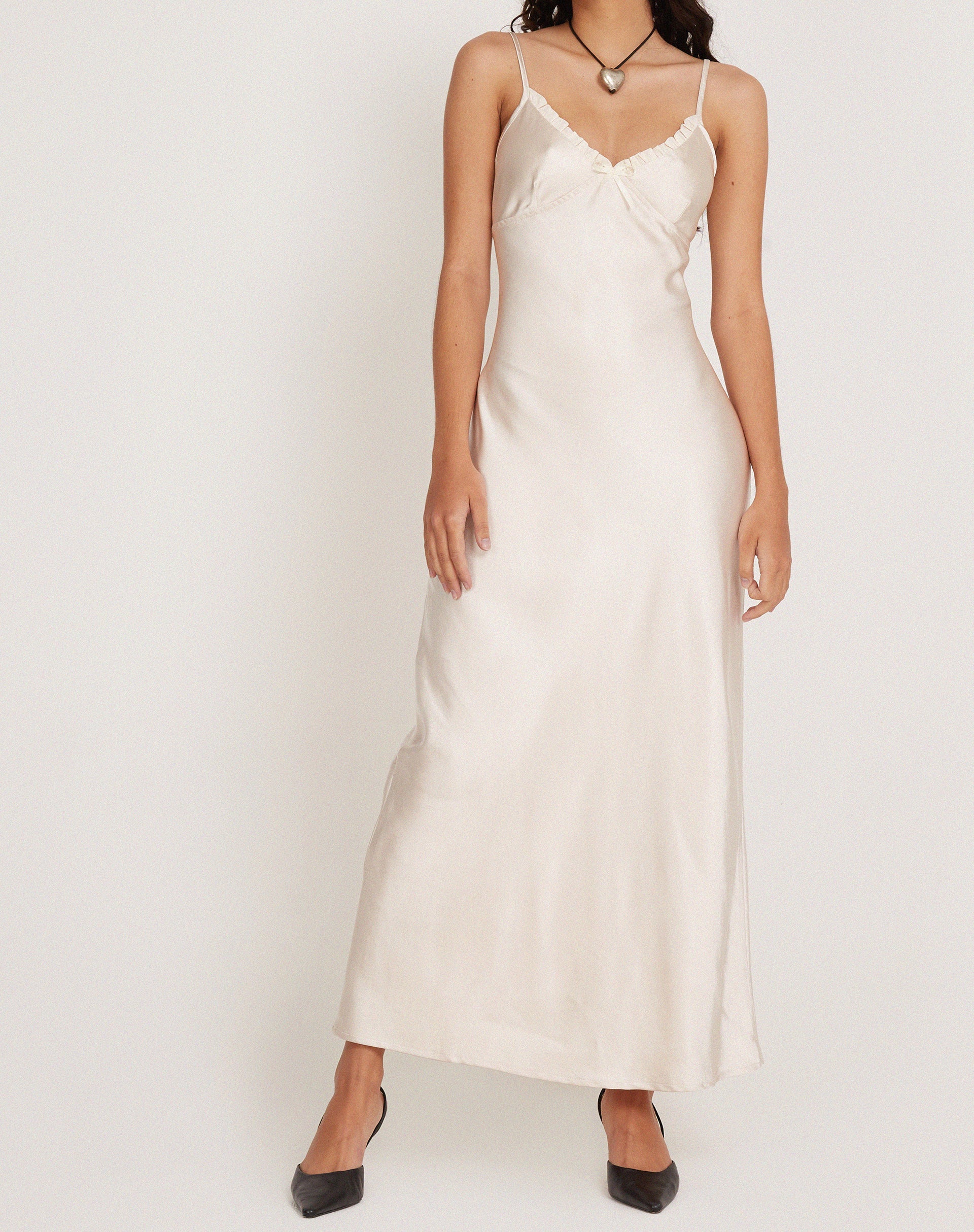 immagine di Padil Midi Dress in raso perlato avorio