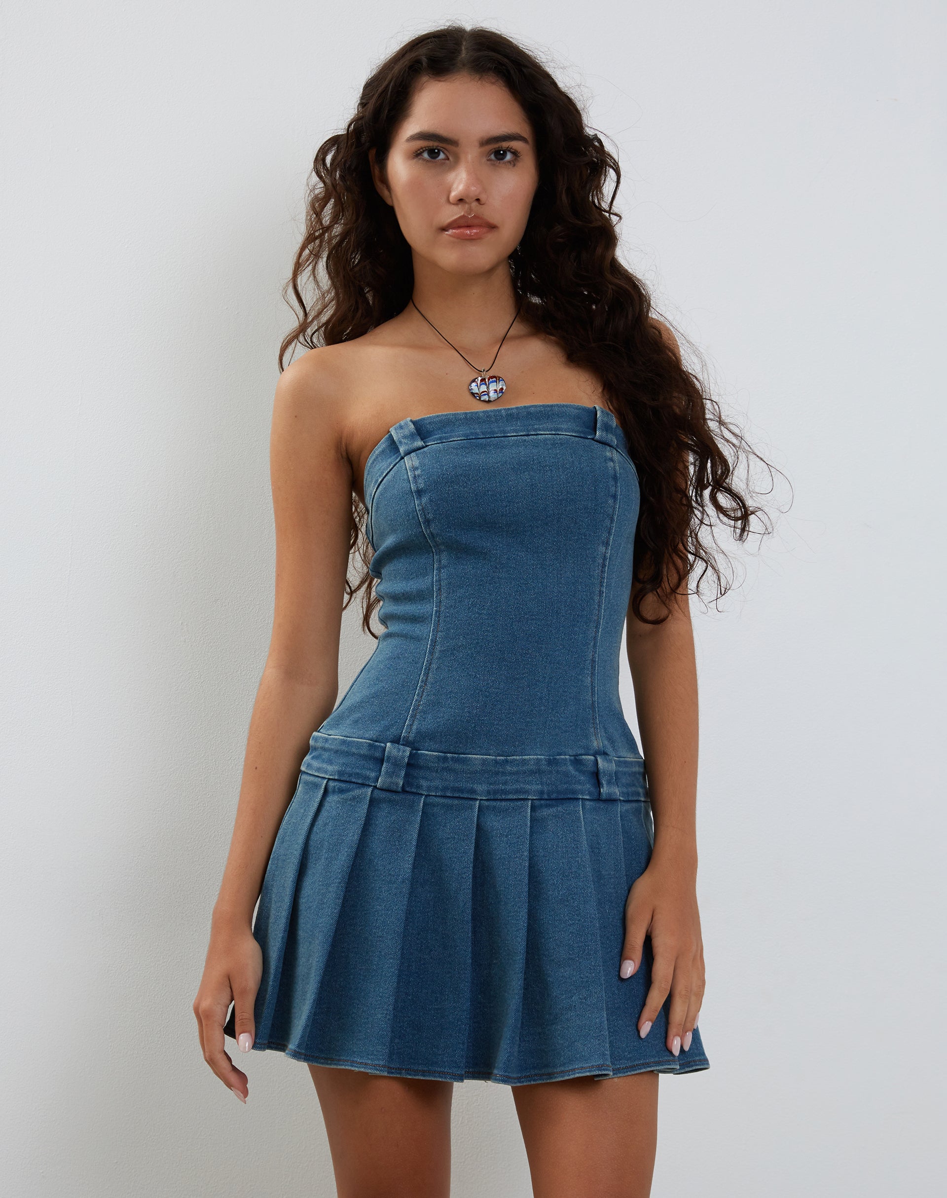 Immagine di Pajaya Denim Bandeau Mini Dress in Blue Wash