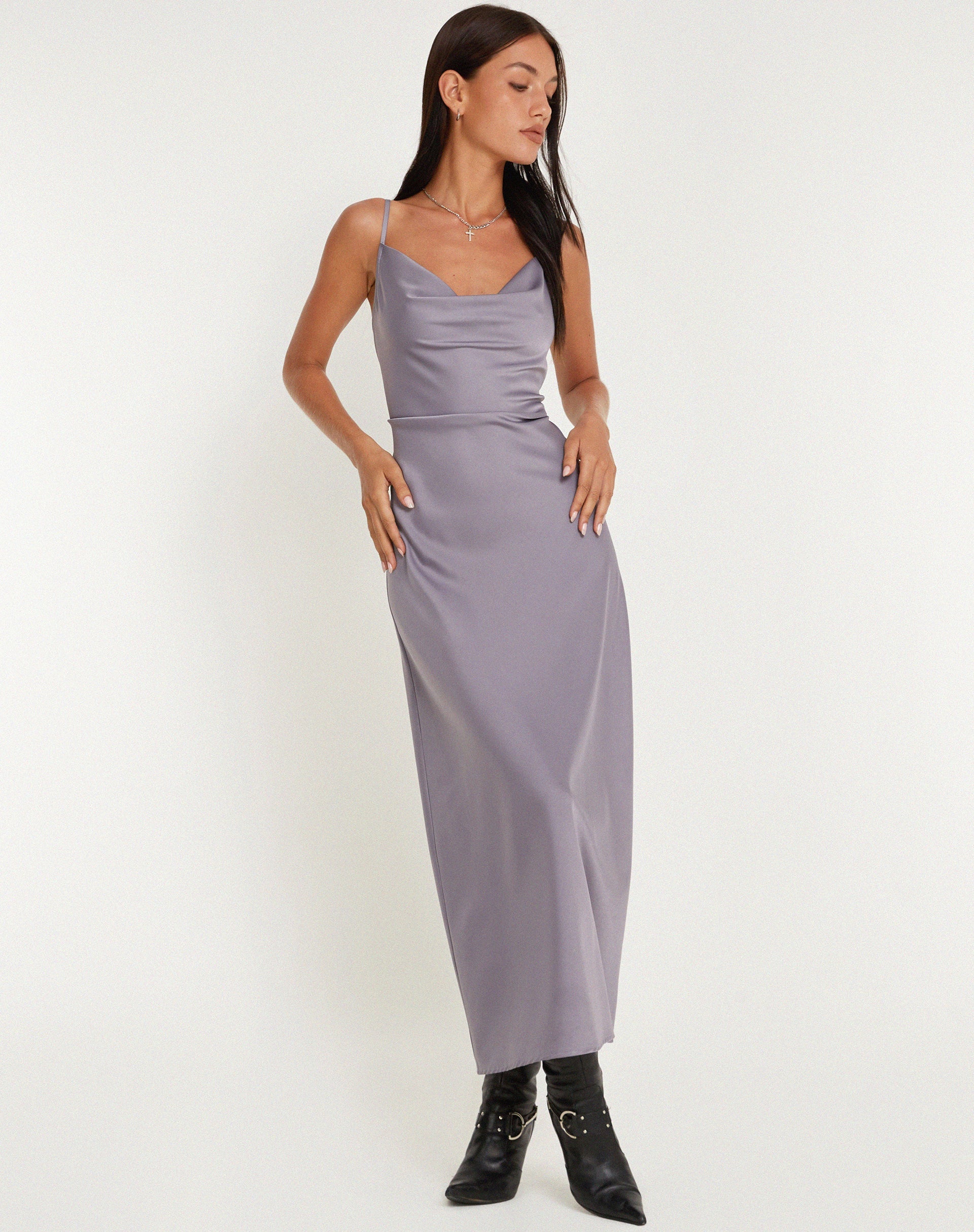 IMMAGINE DEL VESTITO Palasha Midaxi in raso grigio Ridge