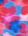 Fiore sfocato blu e rosa