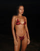 Immagine di Leyna Bikini Bottom in Hibiscus Red con perline