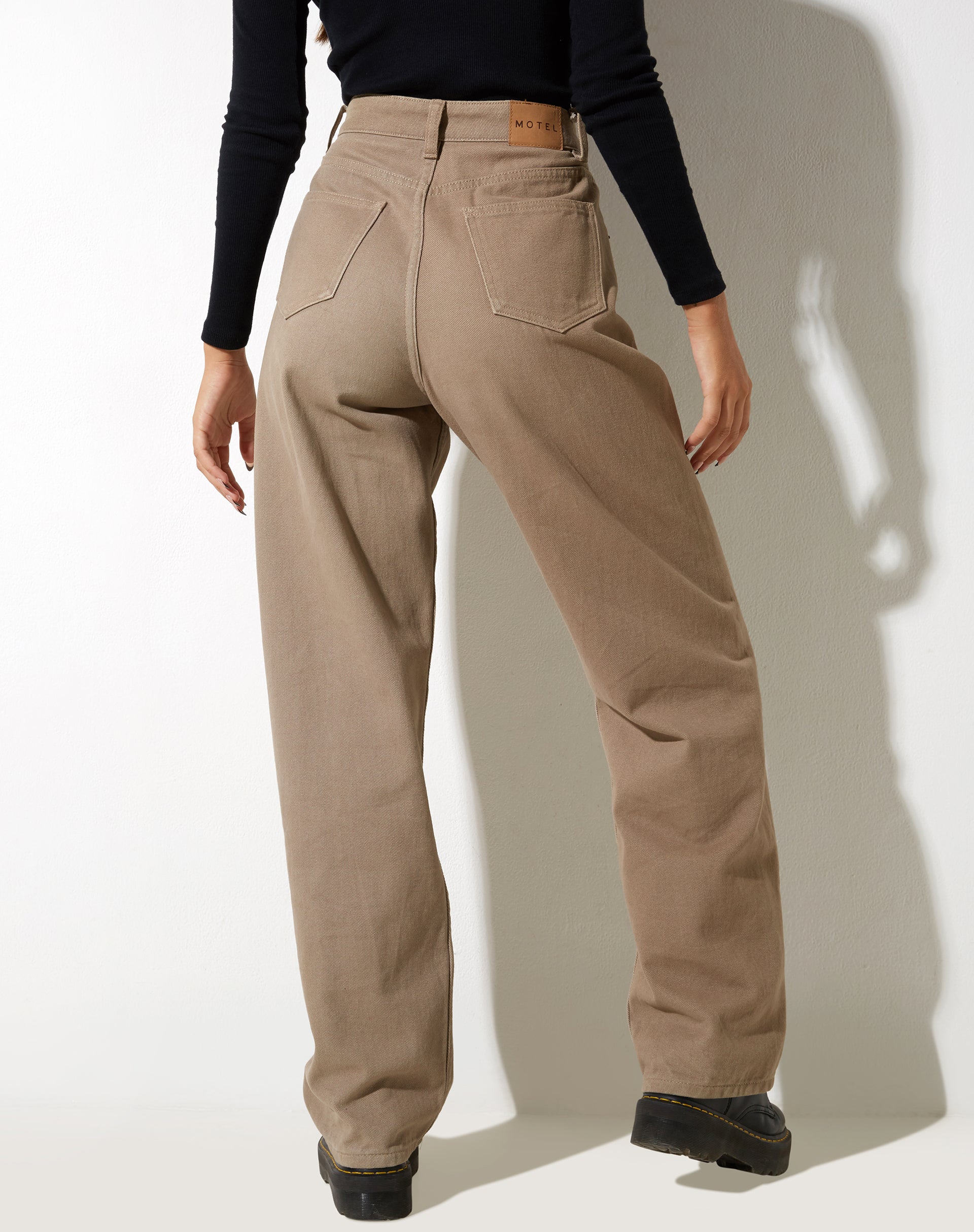 Immagine di Parallel Jeans in Burnt Olive