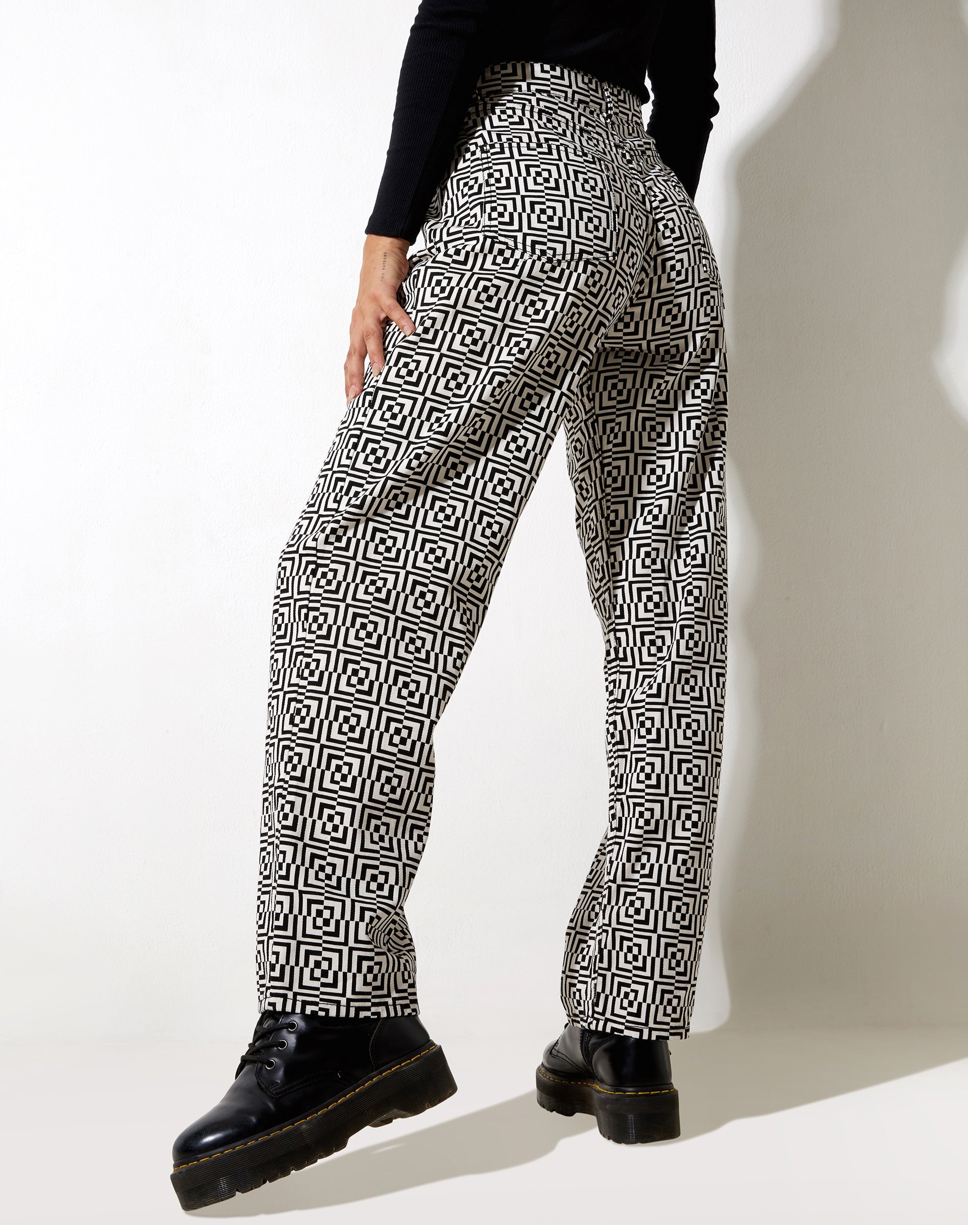 Immagine di Parallel Jeans in Optic Square Bianco e Nero