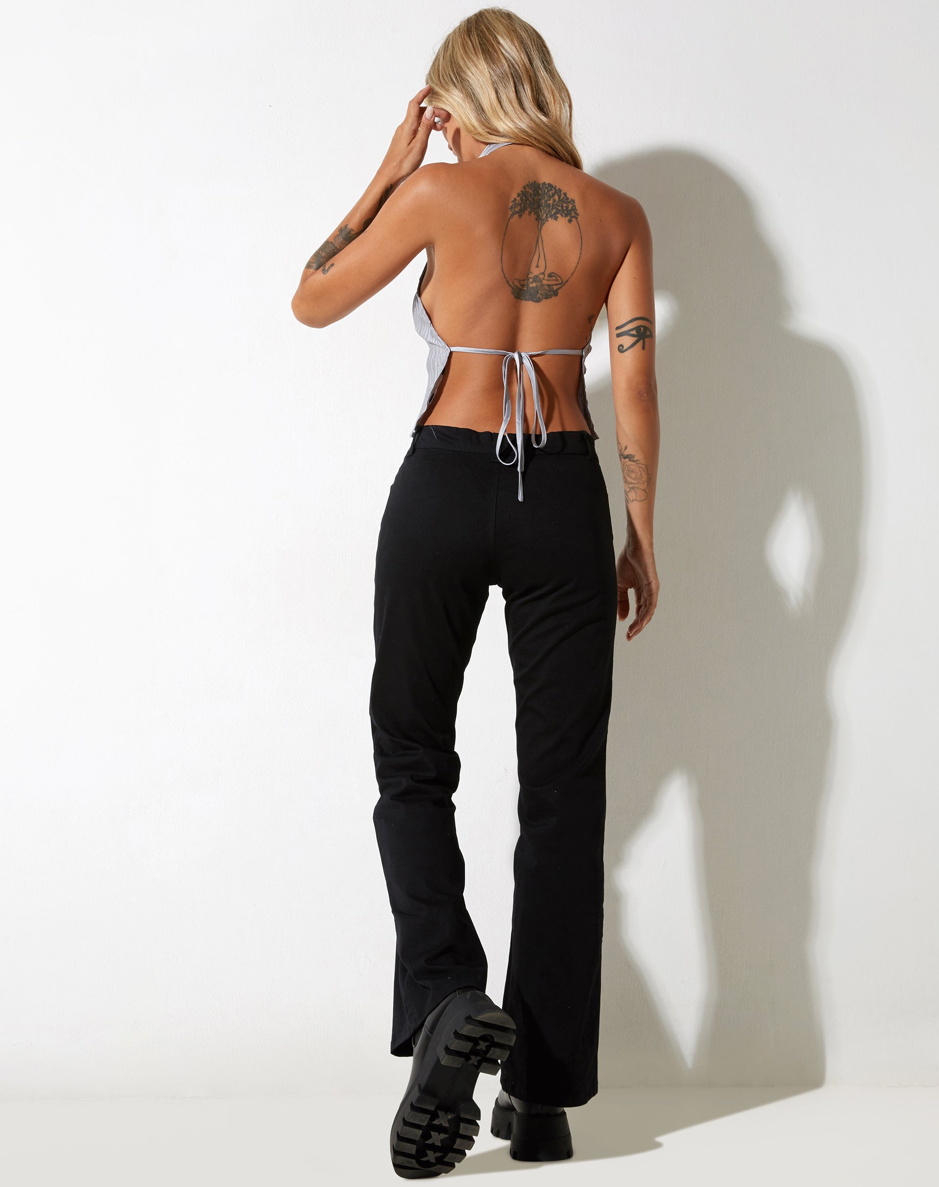 immagine di Petar Crop Top in argento stropicciato