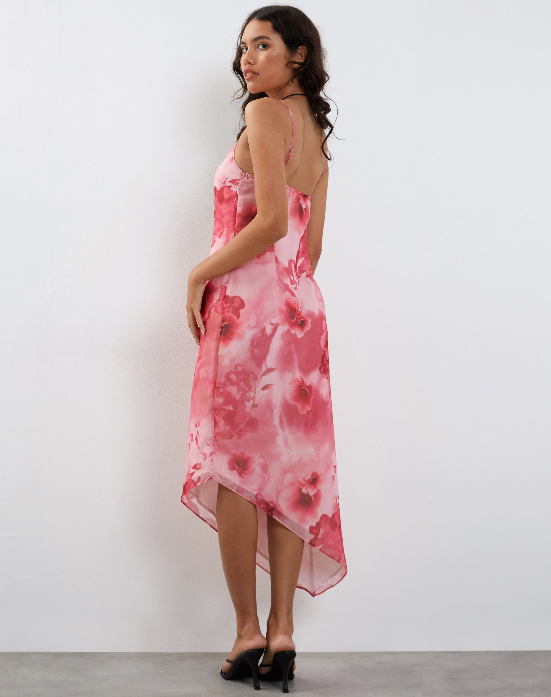 immagine di Preston Midi Dress in Acquerello Floreale Rosa